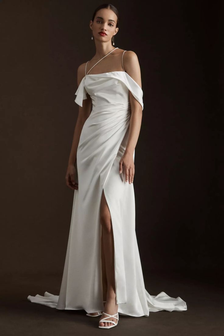 Willowby by Watters Lia Wedding Gown - Elegant Lace Bridal Dress for Beach, Garden & Outdoor Ceremonies