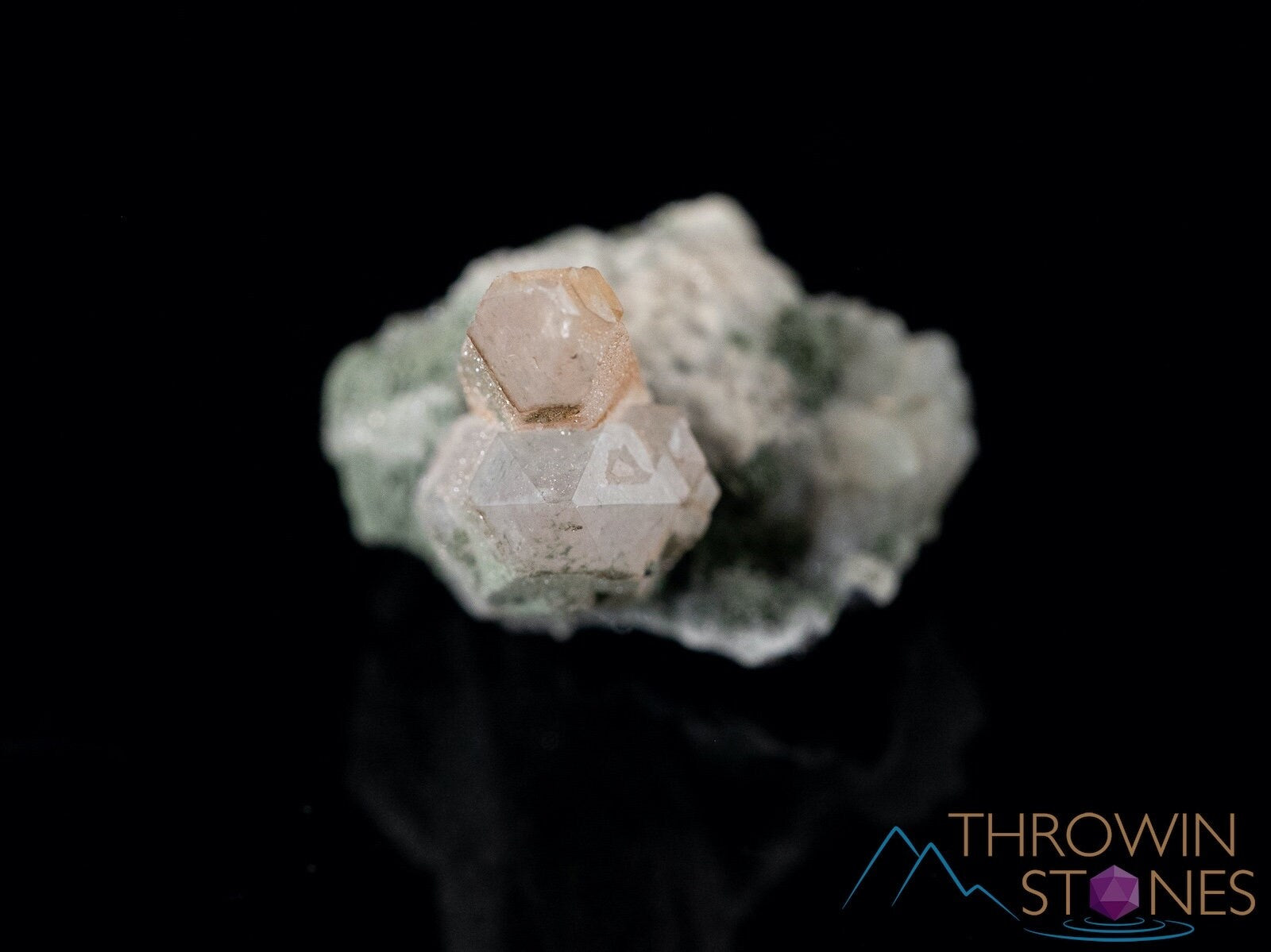 Natural Quartz Crystal Cluster with Druzy Coating - Healing Stones for Home Decor, Housewarming Gift & Spiritual Wellness | Perfect for Meditation, Yoga & Feng Shui