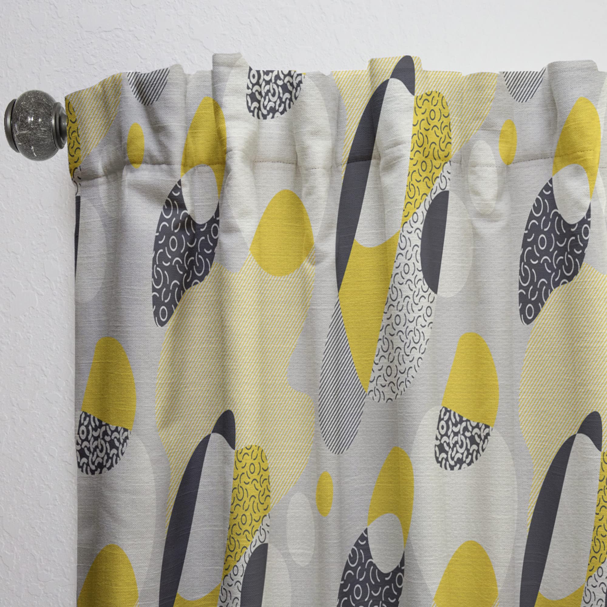 DesignQ Abstract Retro Pattern Thermal Insulated Curtains - Single Panel 52x95 - Stylish Window Treatments for Bedroom & Living Room | Perfect for Home Decor, Privacy & Energy Efficiency