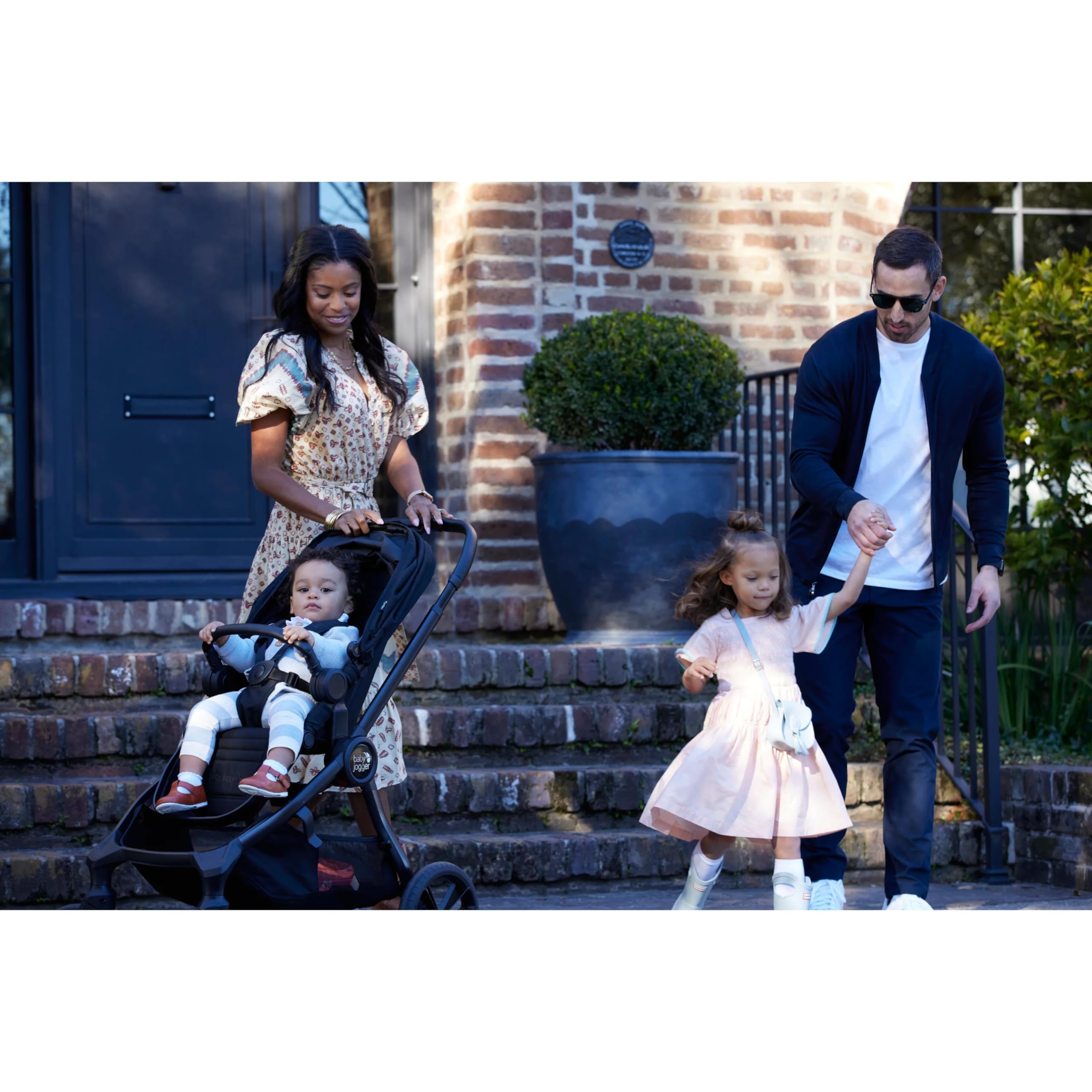 Baby Jogger® City Sights Pram - Infant Bassinet for Stroller with Breathable Canopy | Newborn Ready & Easy Installation | Perfect for Urban Walks, Shopping & Outdoor Adventures
