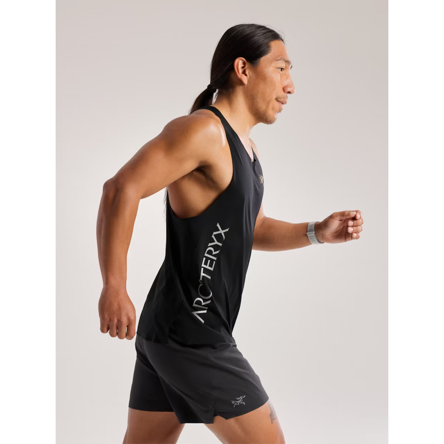 Arc'teryx Men's Norvan Downword Logo Tank Top - Lightweight Performance Shirt for Hiking, Running & Outdoor Activities