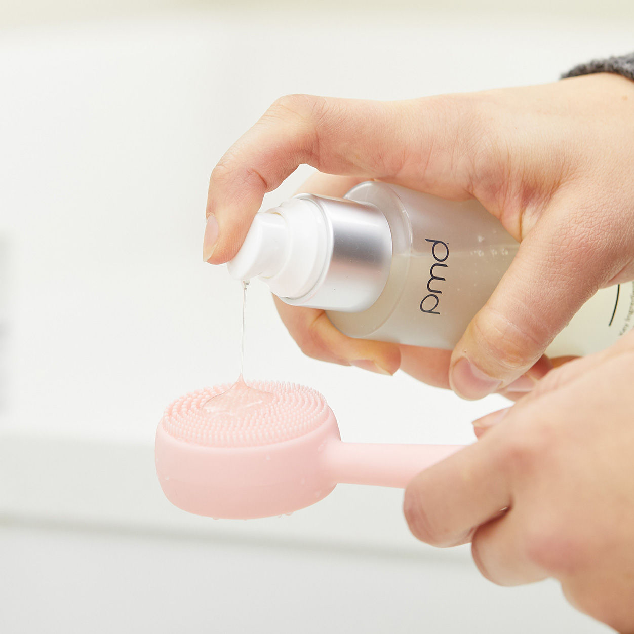 PMD Clean Smart Facial Cleansing Device & Exfoliating Brush - Gentle Skin Cleansing for All Skin Types - Perfect for Daily Skincare Routine & Travel