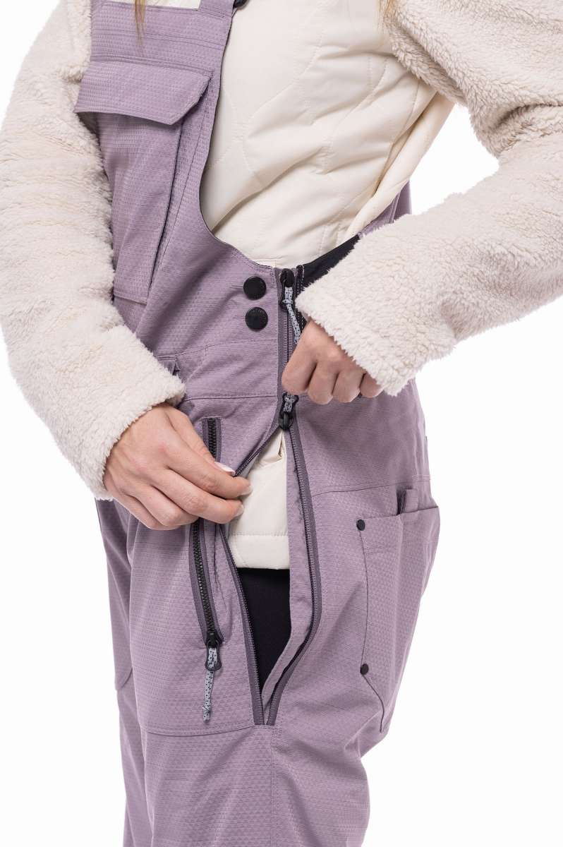 686 Women's Black Magic Insulated Bib Snow Pants - Waterproof Winter Ski Bib Overalls for Snowboarding & Cold Weather (2023 Model) - Perfect for Skiing, Snowboarding & Outdoor Winter Activities