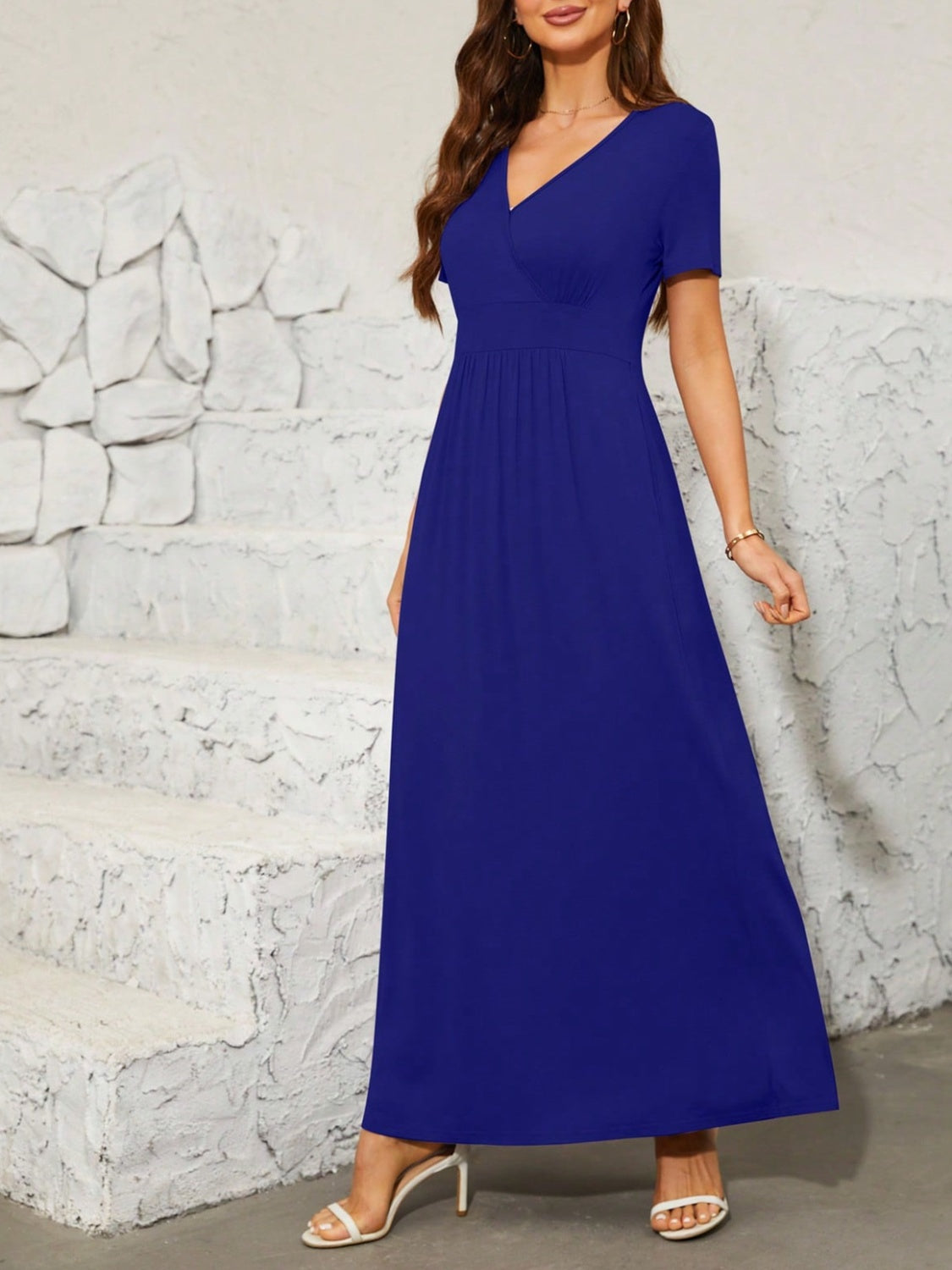 Stylish Short Sleeve Maxi Dress for Women - Summer Beach Resort Wear, Flowy Vacation Dress for Pool Party, Tropical Getaway & Casual Outings