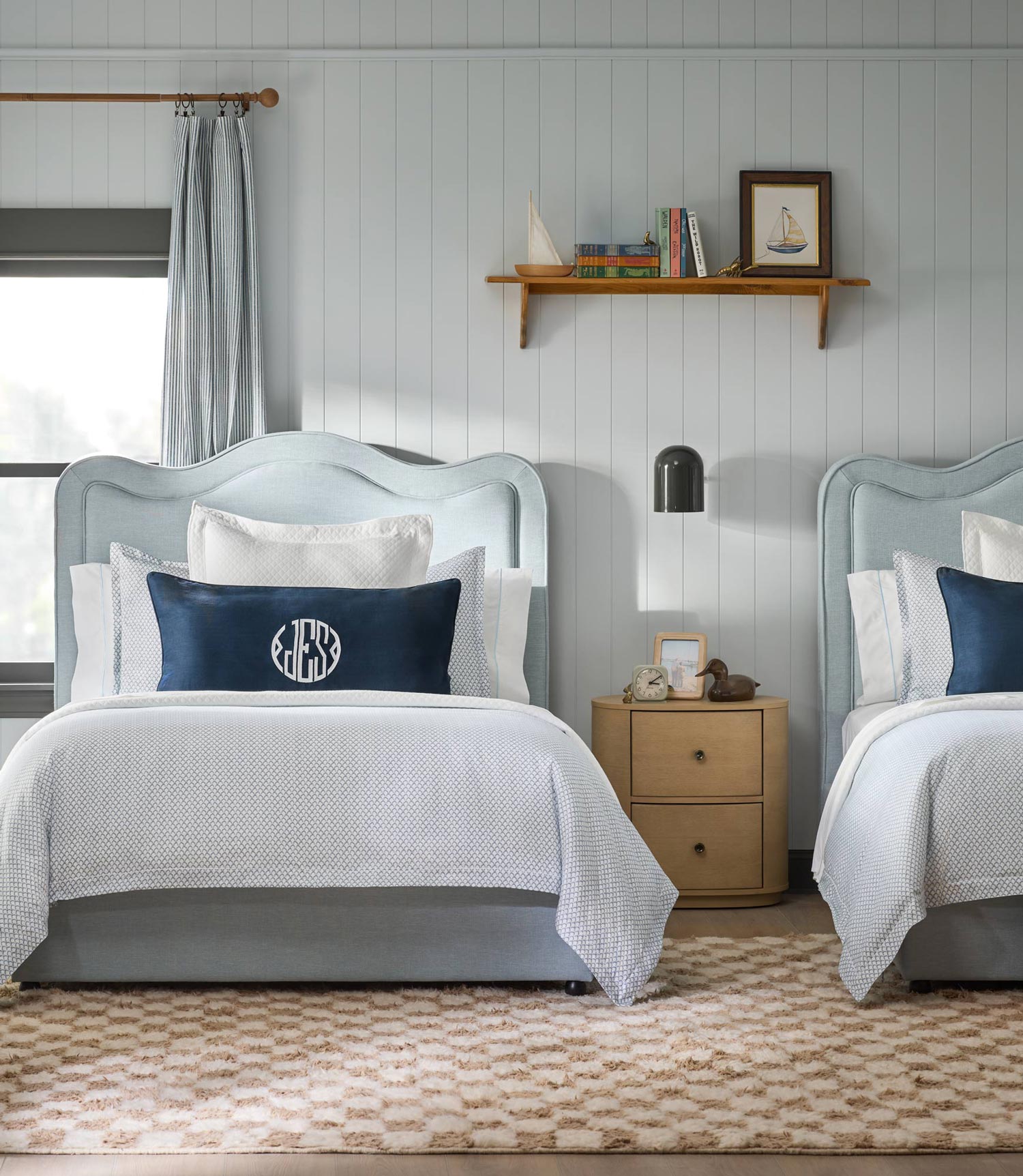 Luxury Classic Printed Duvet Cover Set - Queen Size Bedding with Pillowcases - Soft & Breathable Cotton - Perfect for Master Bedroom, Guest Room & Dorm Decor