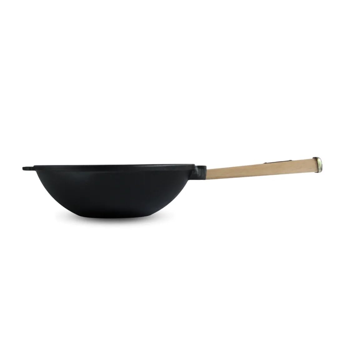 4BIG.fun 26cm Cast Iron Wok Pan with Wooden Handle - 2.8L Capacity - Outdoor & Camping Cooking - Perfect for Stir Fry, Sautéing, and Open Flame Cooking