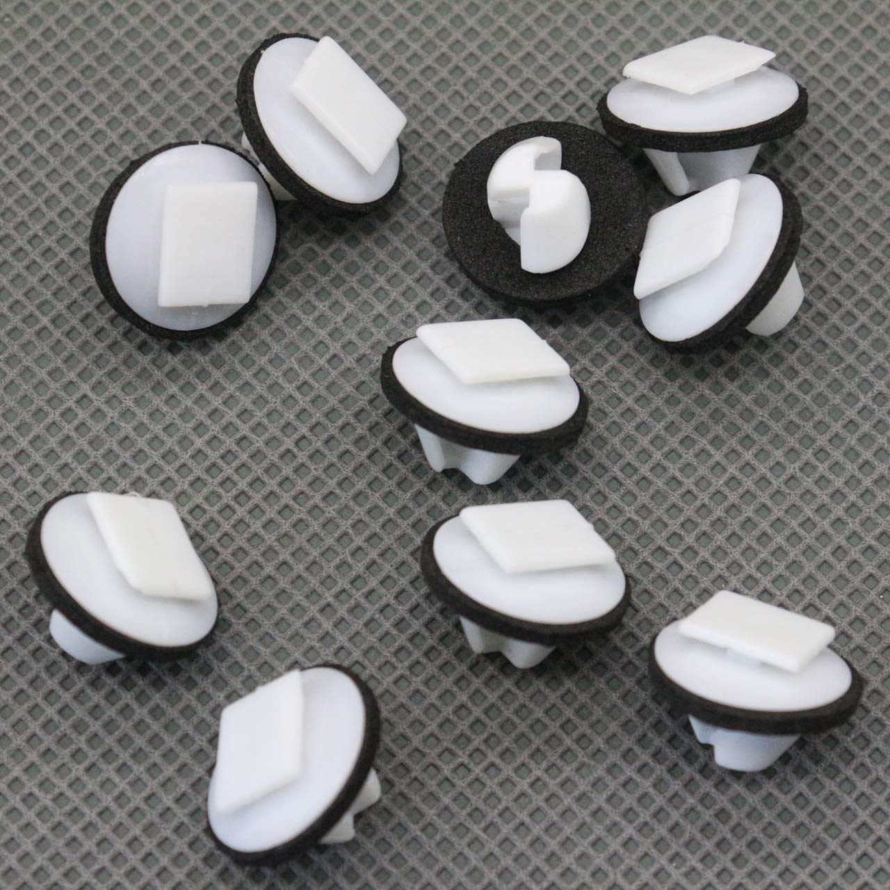 10pcs Nylon Exterior Trim Retainer Clips with Sealer for Land Rover LR032984 - Car Body Panel Fasteners for Secure Fit & Weather Protection (Perfect for Door Panels, Bumpers & Fender Repairs)