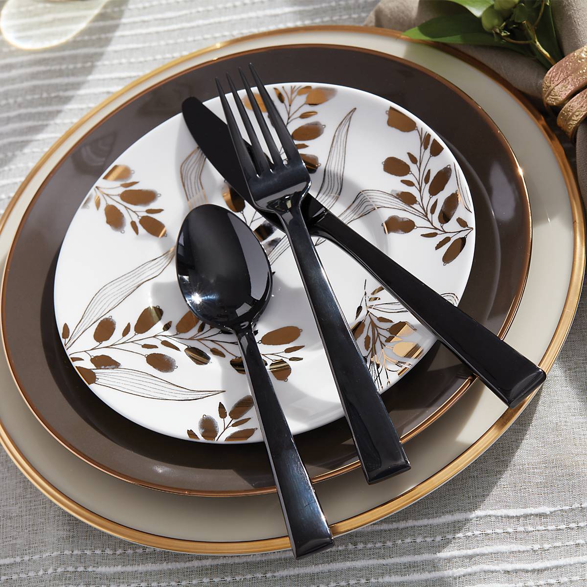 Colebrook Onyx 5-Piece Dinnerware Set - Elegant Black Stoneware Plates, Bowls & Mugs for Formal Dining, Restaurant, or Home Entertaining