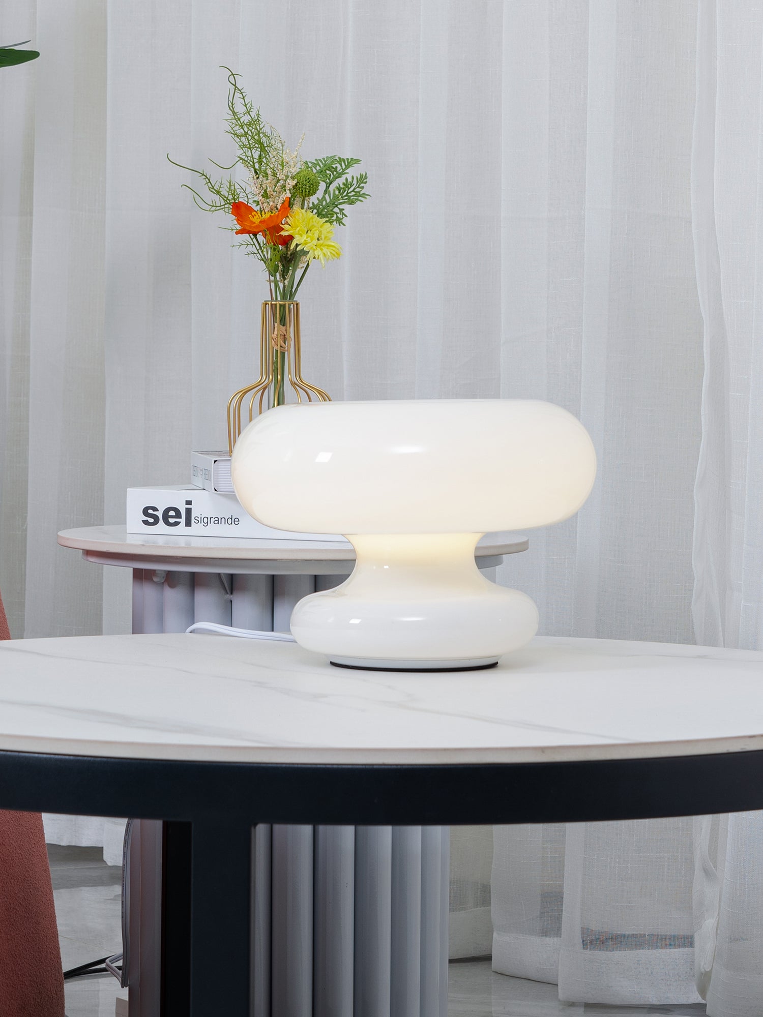Stylish Donut Table Lamp - Modern LED Night Light for Bedroom, Living Room & Office Decor - Perfect for Reading, Relaxing & Creating Cozy Ambiance