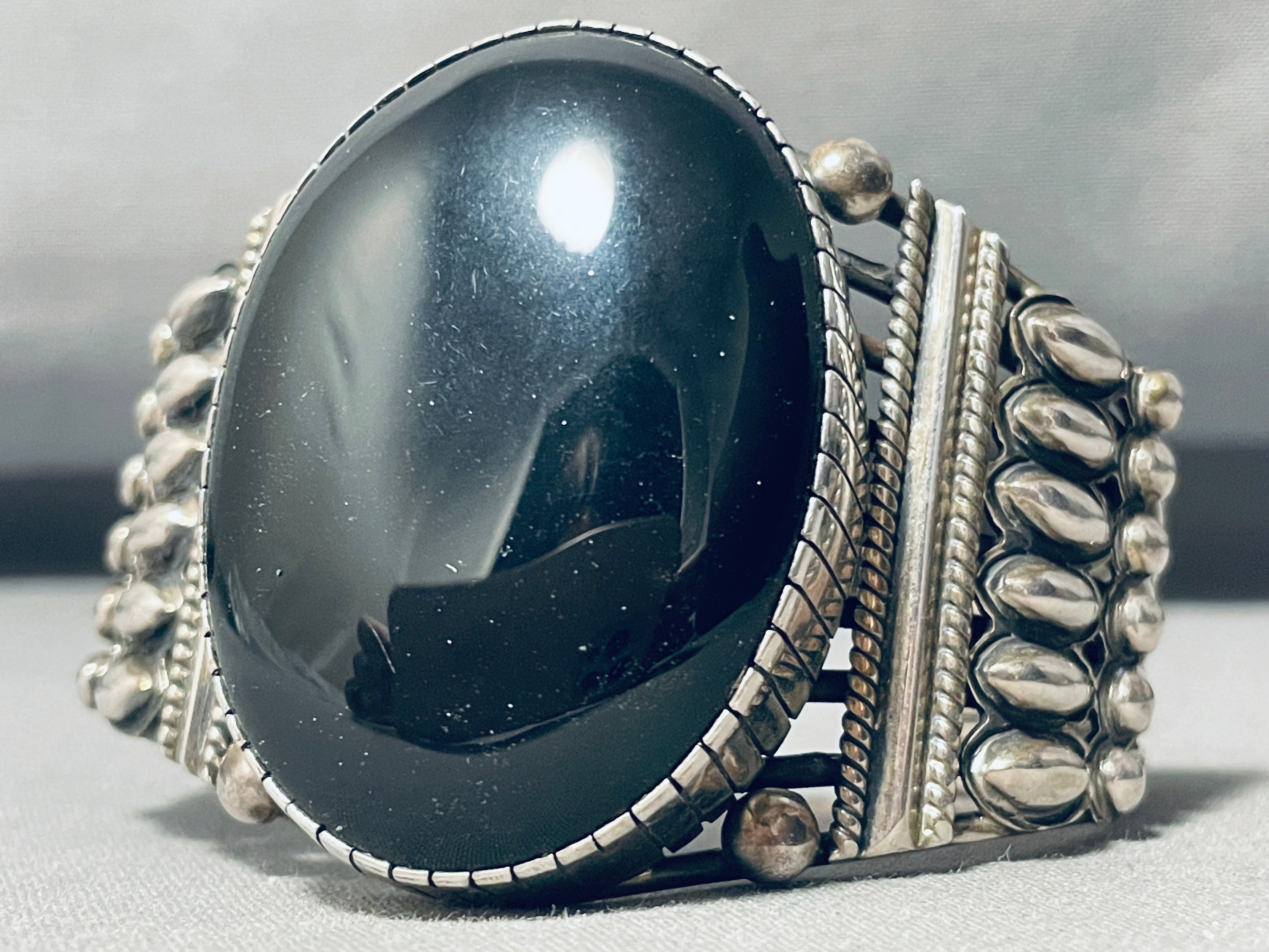 Vintage Navajo Sterling Silver Onyx Bracelet - 104 Grams Heavy Huge Native American Jewelry for Women - Perfect for Boho Fashion, Gift Giving & Special Occasions