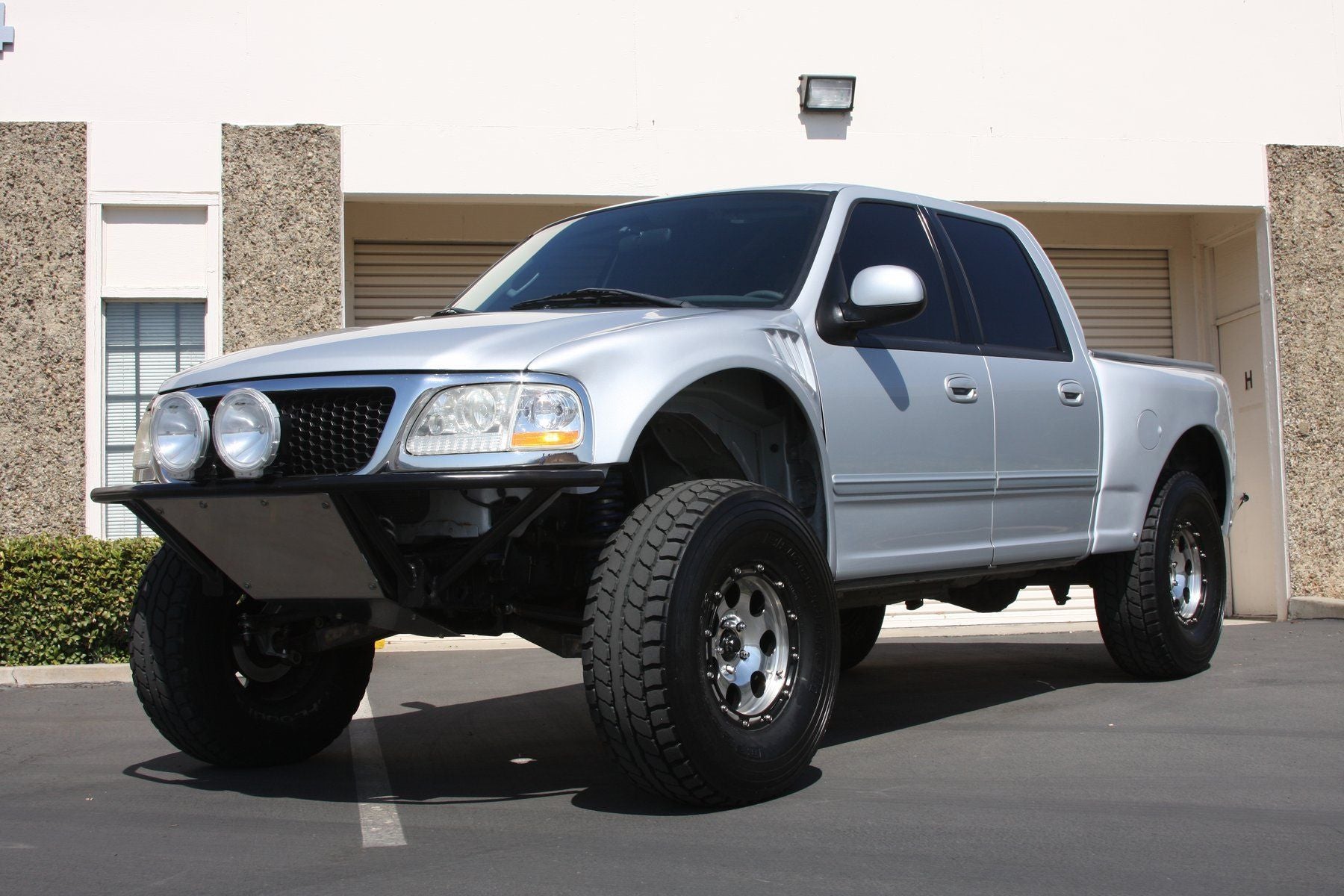 01-03 Ford F150 SuperCrew Replacement Bedside Panels - Durable OEM Style Truck Parts for Pickup Restoration & Off-Road Adventures