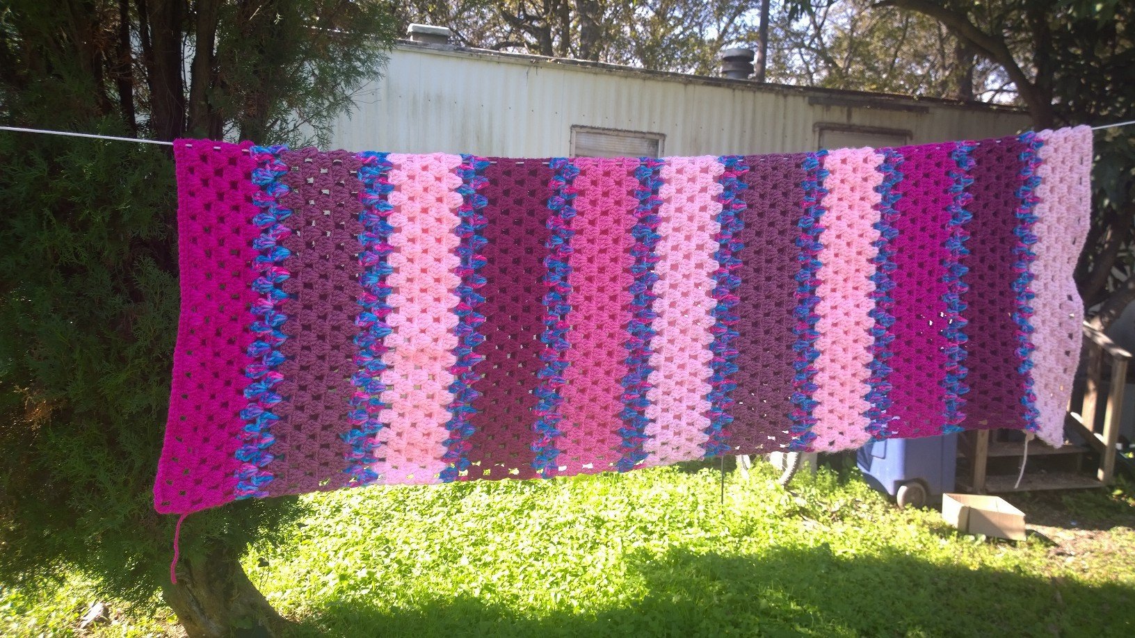 Handmade Crochet Blanket - Soft & Cozy Knitted Throw for Bed, Sofa & Nursery - Perfect for Gifts, Home Decor & Winter Warmth