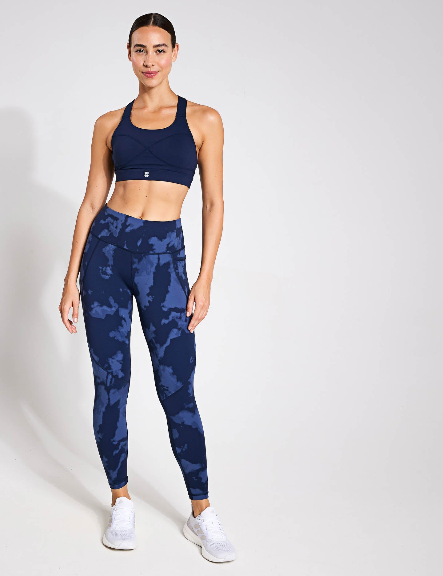 High Support Sports Bra for Women - Medium Impact Workout, Running, Yoga - Navy Blue - Breathable & Comfortable Activewear for Gym & Fitness