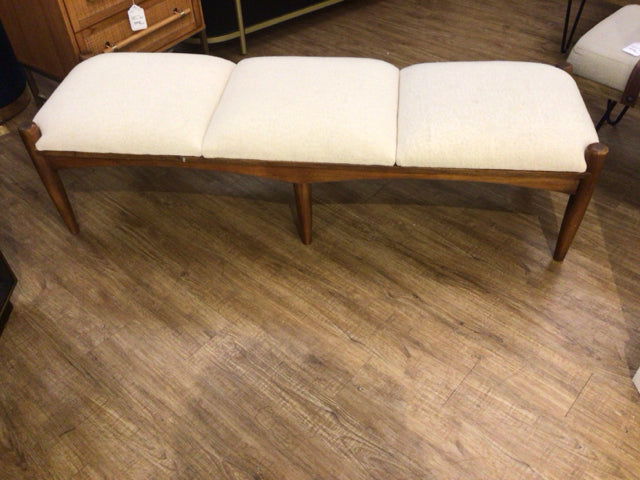 Upholstered 3-Section Bench with Cushioned Seat - Modern Entryway, Bedroom or Living Room Furniture for Comfortable Seating and Stylish Decor