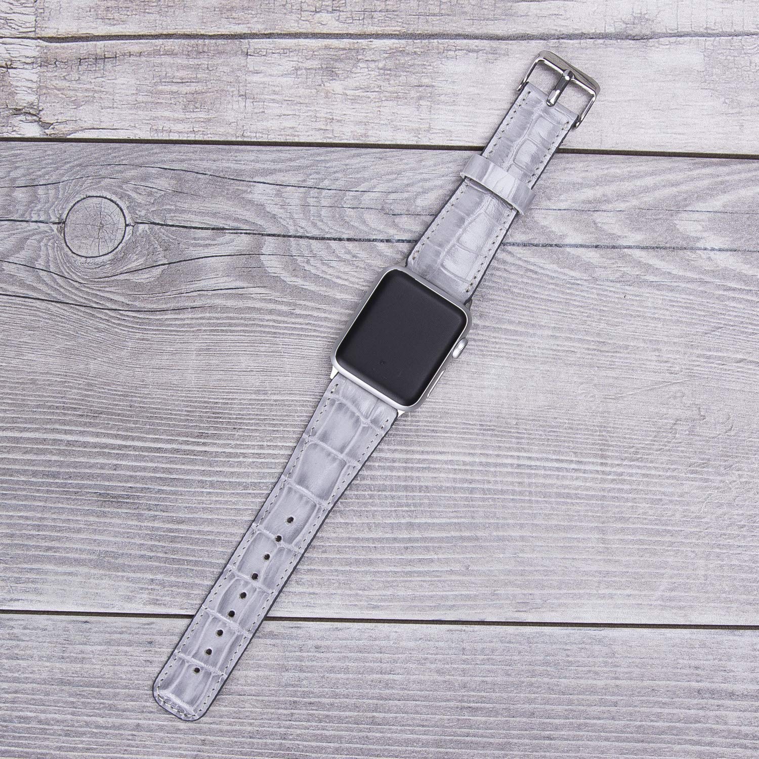 Premium Crocodile Pattern White Leather Band for Apple Watch - Stylish & Durable Replacement Strap for Work, Gym & Everyday Wear