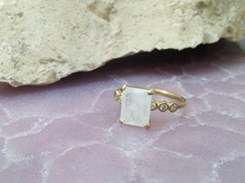 Genuine Moonstone Ring - Rectangle Wedding Ring in Gold with Natural June Birthstone Gemstone for Bridal Jewelry | Perfect for Engagement, Anniversary & Special Occasions