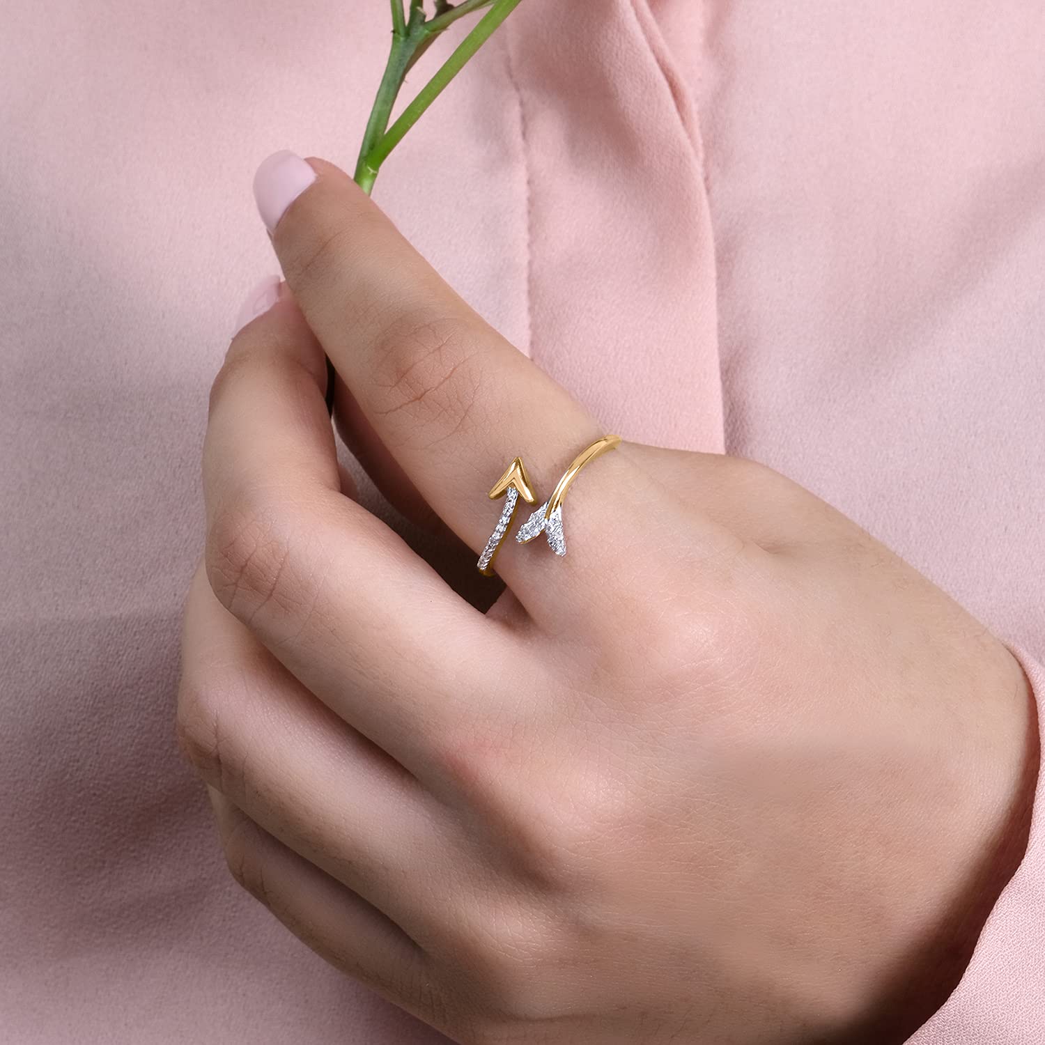 1/20cttw Diamond Arrow Ring for Women - 925 Sterling Silver, Yellow Gold-Plated or Rose Gold-Plated | Elegant Split Shank Design with Round White Diamonds | Perfect Gift for Anniversary, Valentine's Day & Special Occasions