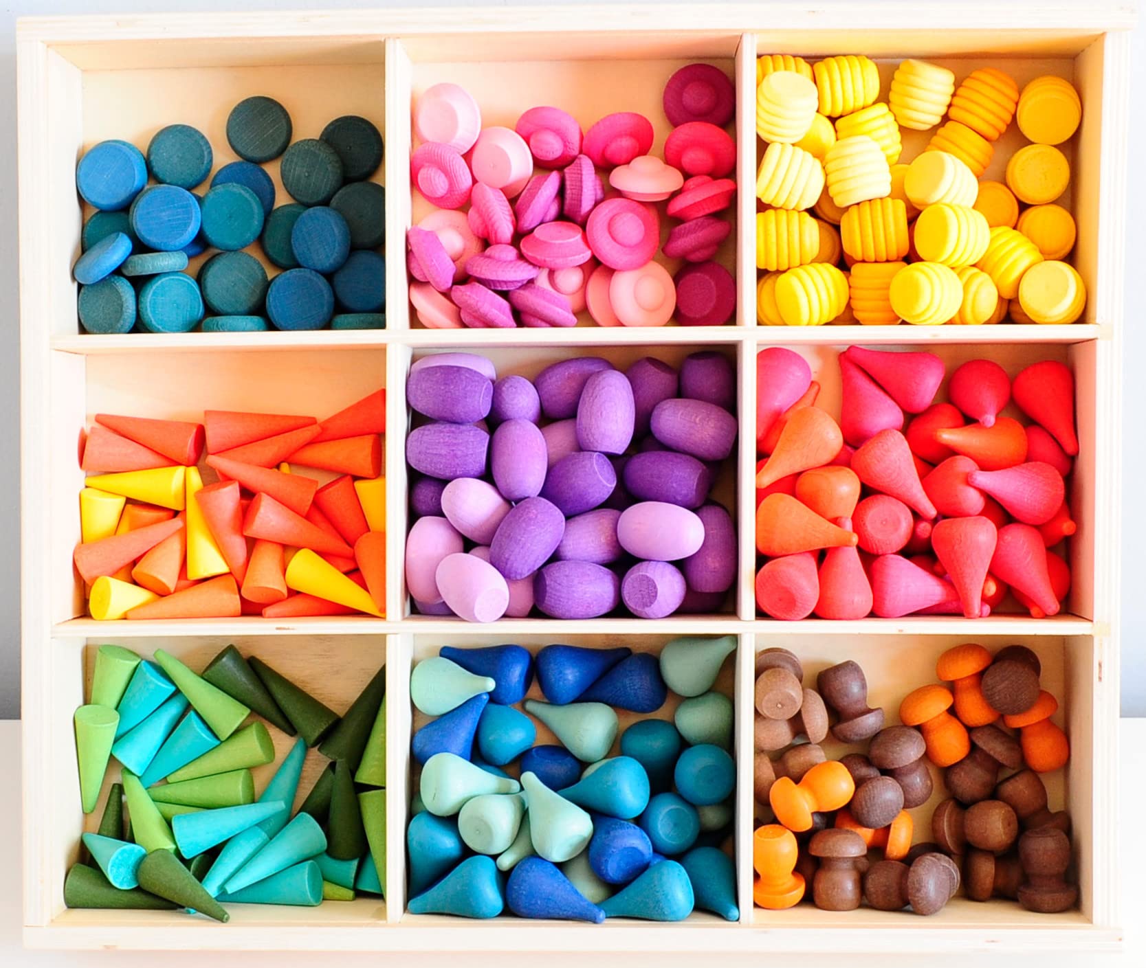 Lilplayground 324-Piece Colorful Wooden Mandala Loose Parts Set with Storage Bag & Tray - Montessori Toys for Toddlers, Open-Ended Play, Creativity & Imagination Development | Perfect for Preschool Learning, Sensory Play, and Home Daycare Activities