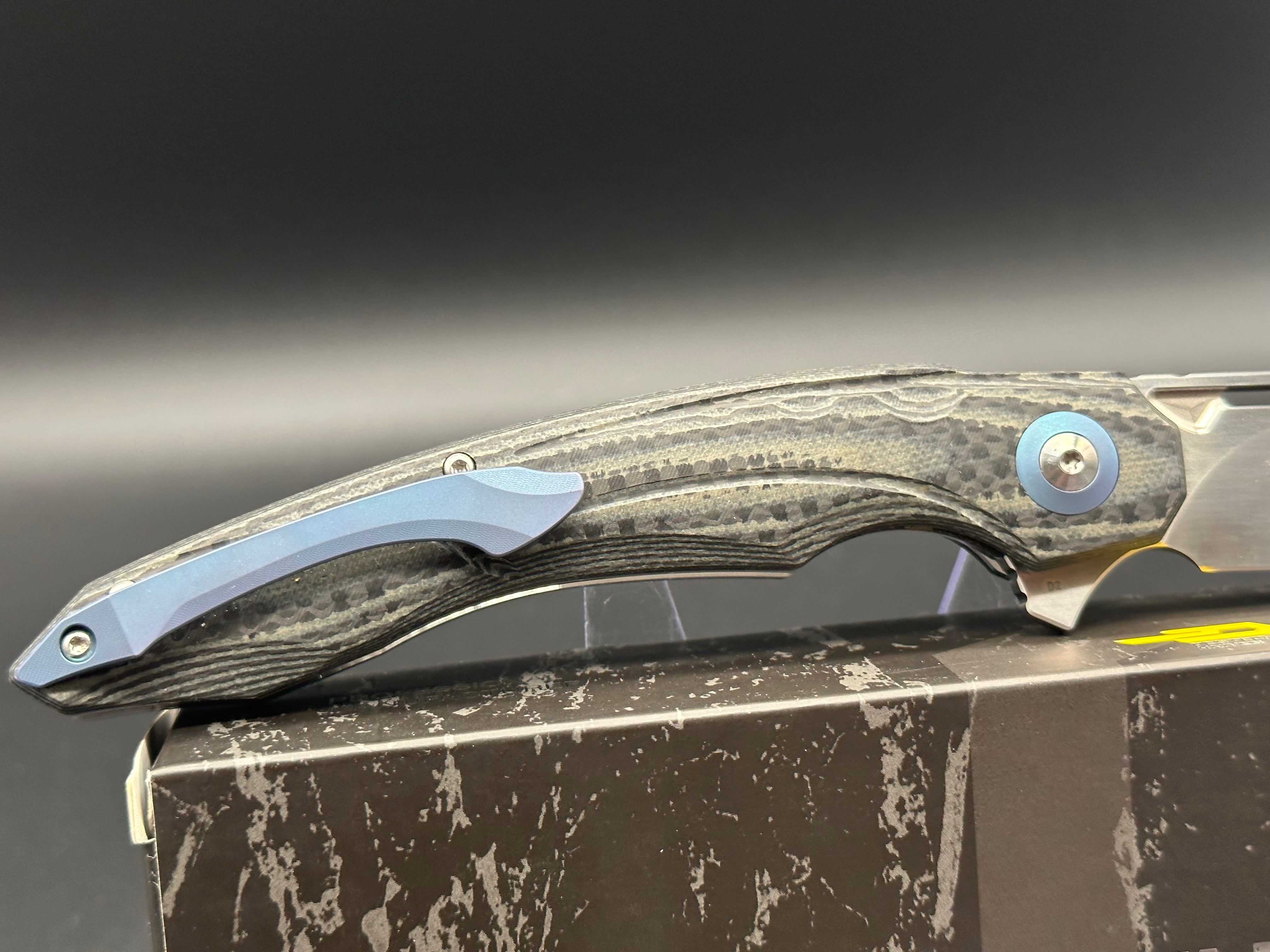Bestech Fanga Folding Knife - Carbon Fiber & Beige G10 Handle - EDC, Outdoor, Survival, Tactical Gear