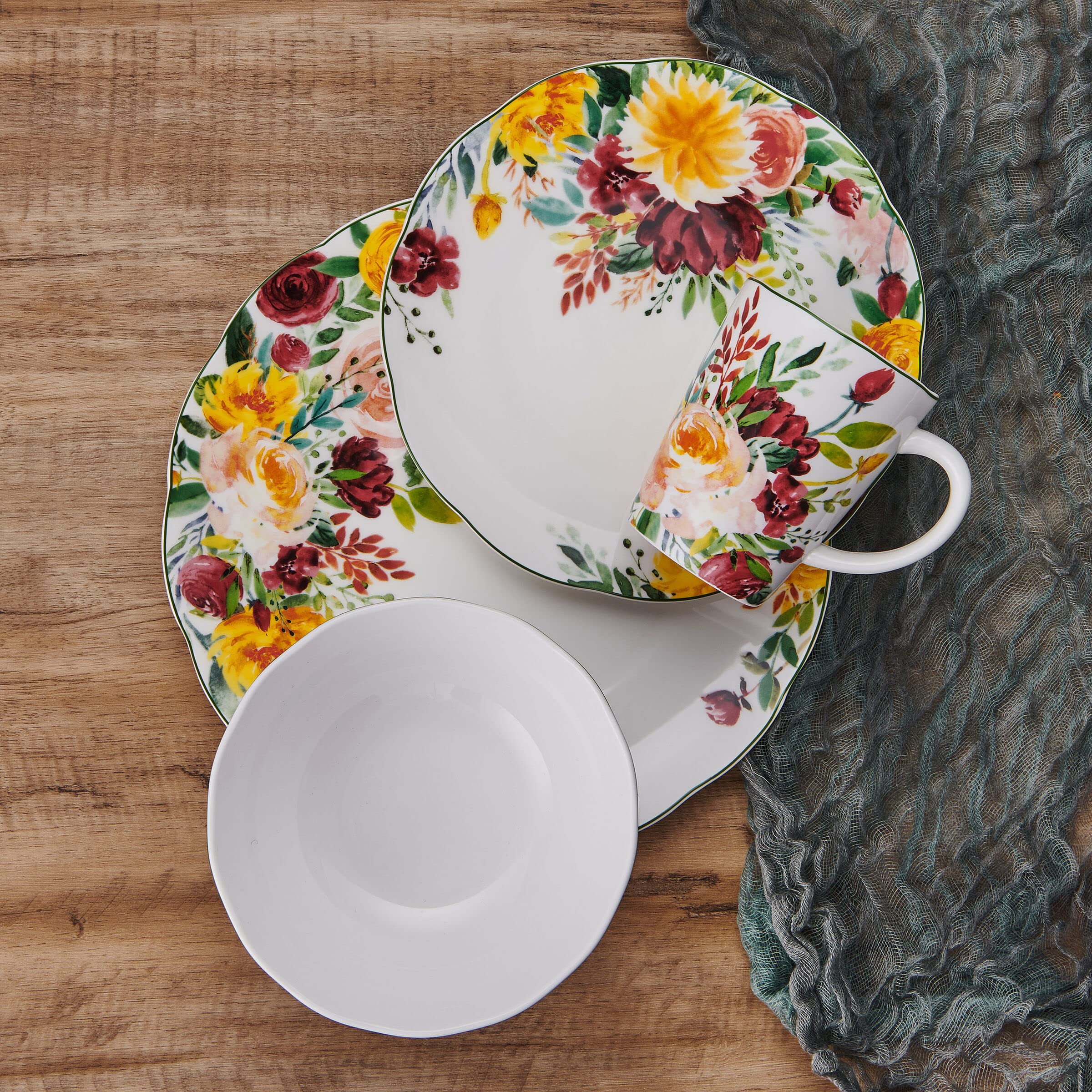 Premium Mikasa Clara 16-Piece Bone China Dinnerware Set - Lightweight & Chip Resistant, Service for 4 - Elegant Table Setting for Fine Dining & Special Occasions