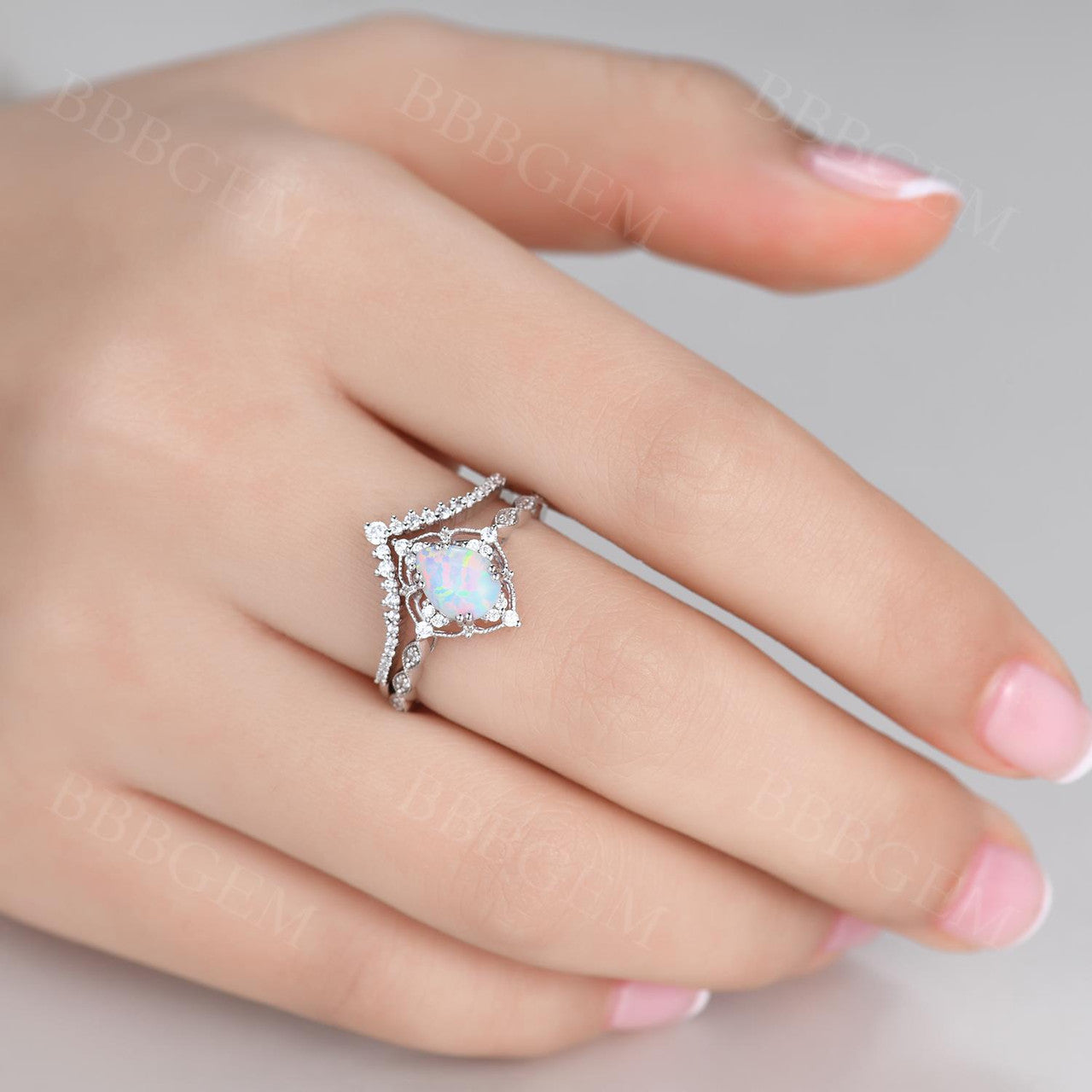 Vintage White Opal Engagement Ring Set - 14K Rose Gold Wedding Band for Women, Bridal Anniversary Jewelry Gift (Perfect for Proposals, Weddings & Romantic Occasions)
