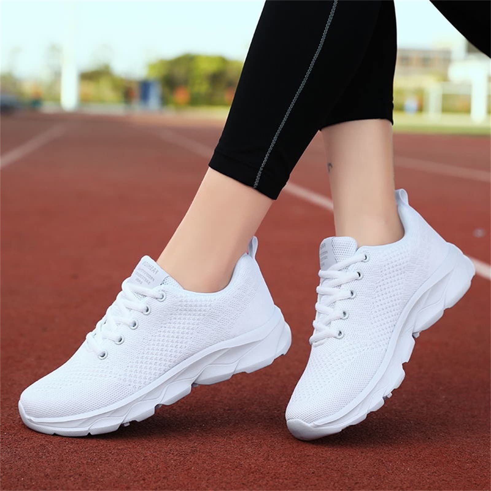 **Women's White Retro Hiking Trainers - Waterproof Comfortable Walking Shoes for Summer, Sports & Leisure - Perfect for Outdoor Adventures, Gym Workouts & Casual Wear**