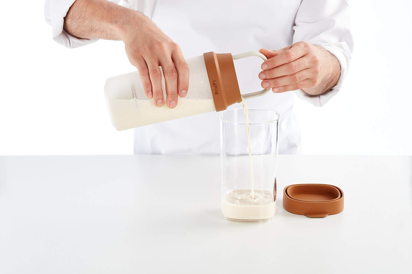 Lekue Nut and Almond Grain Milk Maker - 1 Quart Capacity, Brown - Perfect for Homemade Plant-Based Milk, Smoothies, and Healthy Drinks