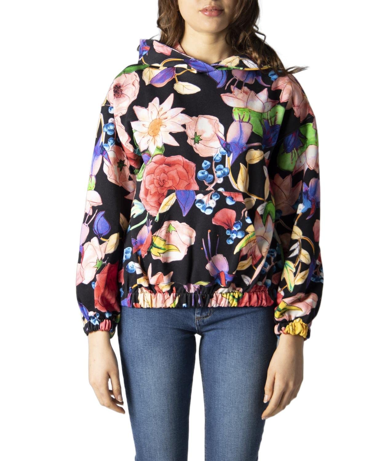 Desigual Women's Fashion Sweatshirt - Trendy Casual Pullover for Everyday Wear | Perfect for Workouts, Running Errands & Weekend Outfits