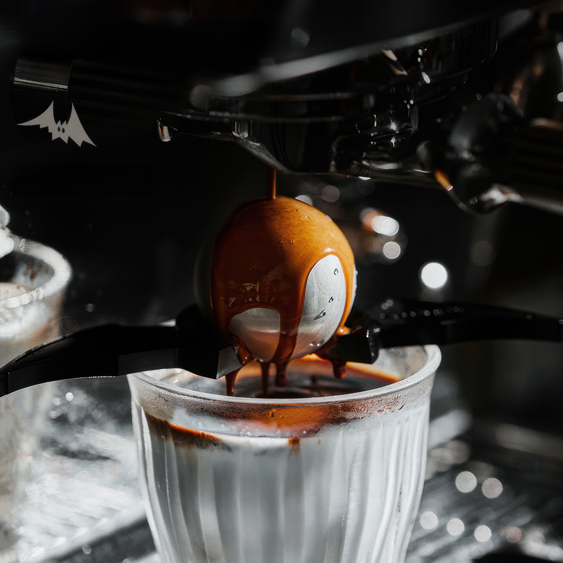 MUVNA Universal Hand Brewed Coffee Ice Ball Set - Perfect for Cold Brew, Iced Coffee & Cocktails at Home or Office