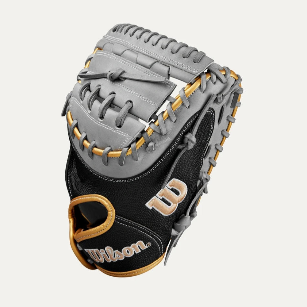 Wilson A2000® FPCM23SS Fastpitch Softball Catcher's Mitt - WBW10274434 | Premium Leather Glove for Women & Youth Players | Ideal for Competitive Games & Training Sessions