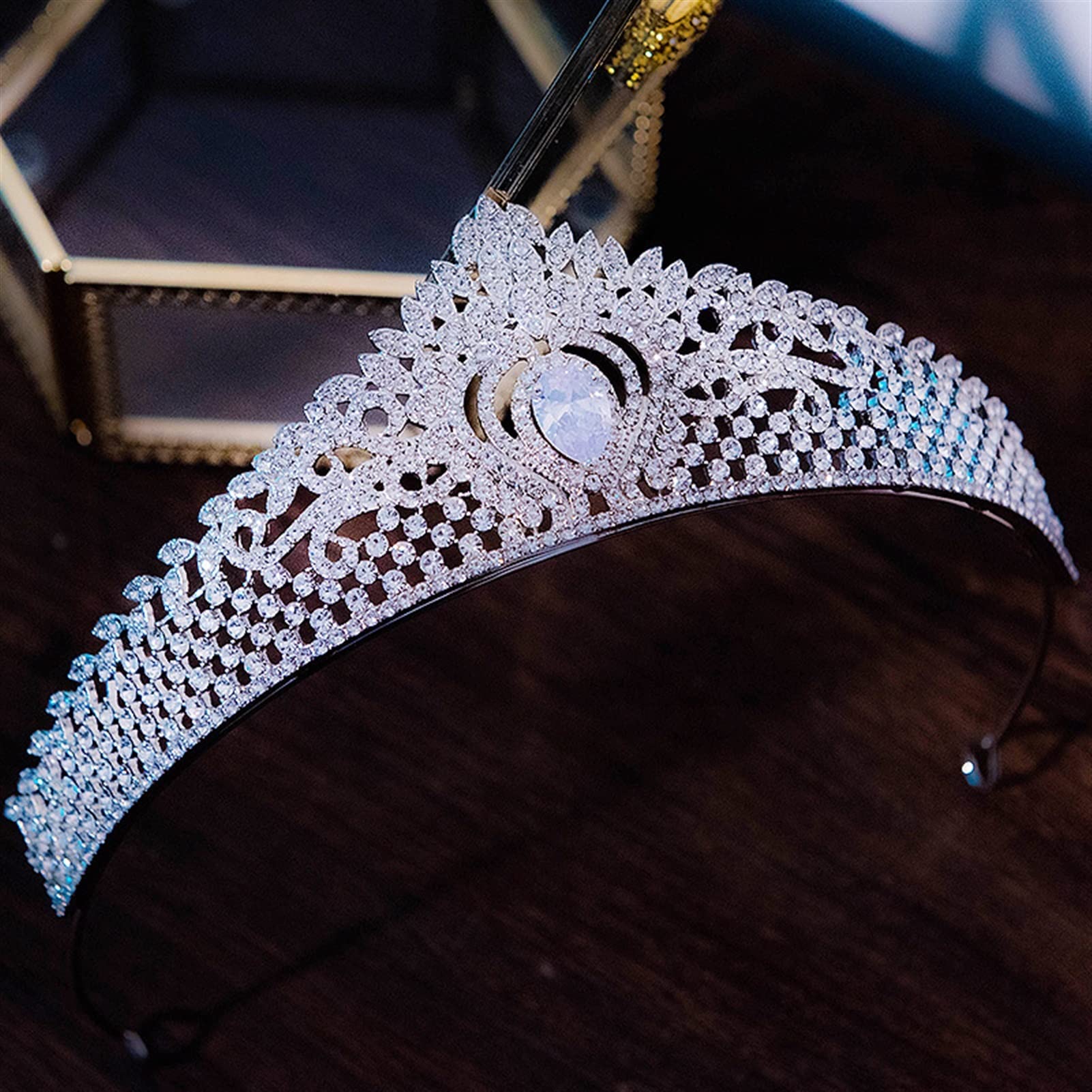 Elegant Wedding Tiara & Bridal Crown - XXXXW Princess Headpiece for Brides, Hair Accessories & Headdress Decor - Perfect for Weddings, Prom, Pageants & Special Occasions