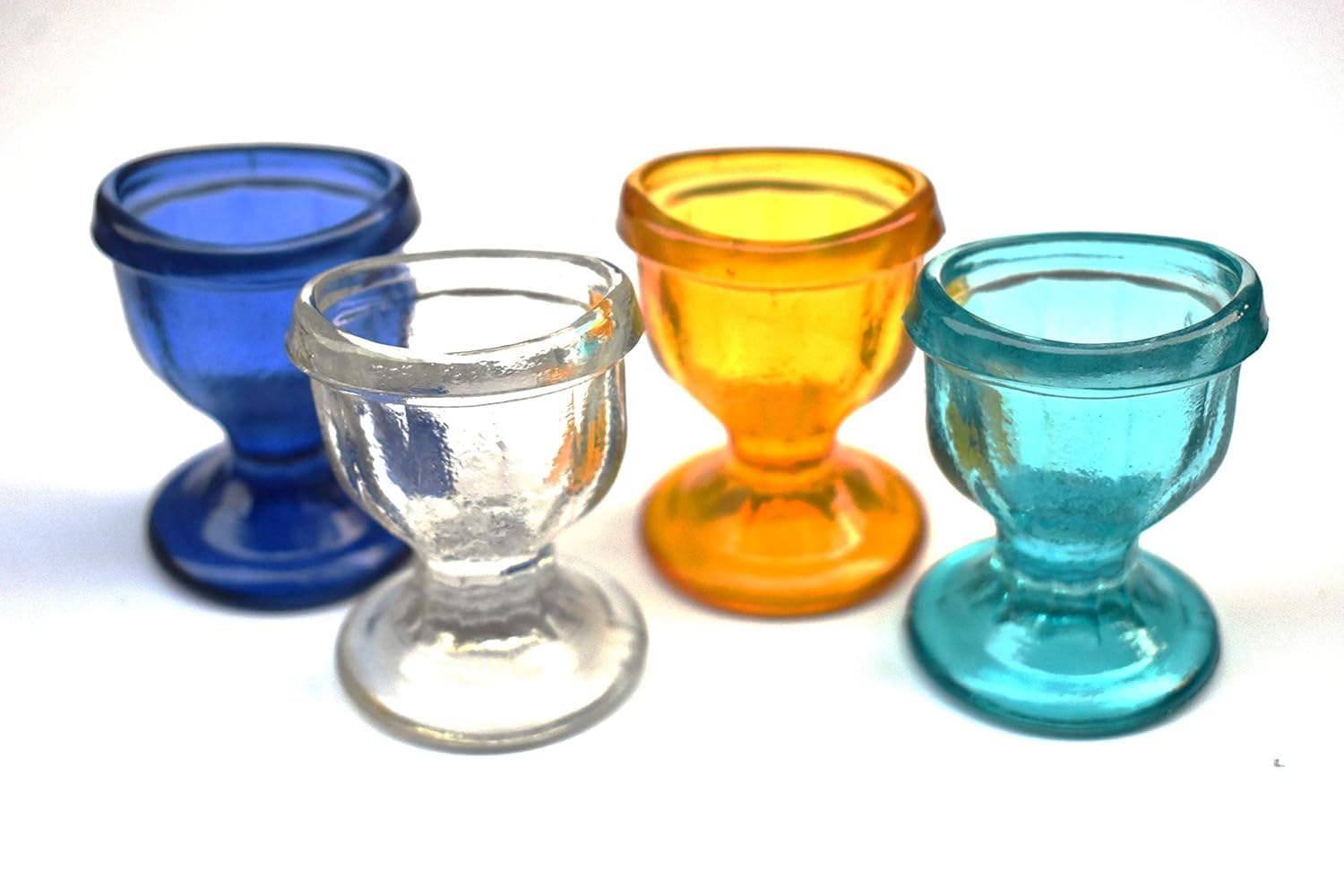 Soulvinee Glass Eye Wash Cup Set of 2 - White or Blue - Gentle Eye Cleansing Solution for Contact Lens Wearers & Allergy Relief - Perfect for Home, Office & Travel First Aid Kits