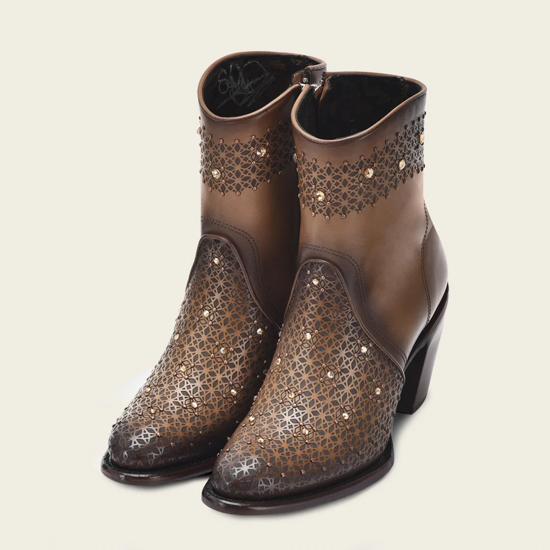 Cuadra Almond Western Cowgirl Leather Boots for Women - Stylish & Comfortable Cowboy Boots for Rodeo, Country Dancing & Everyday Wear