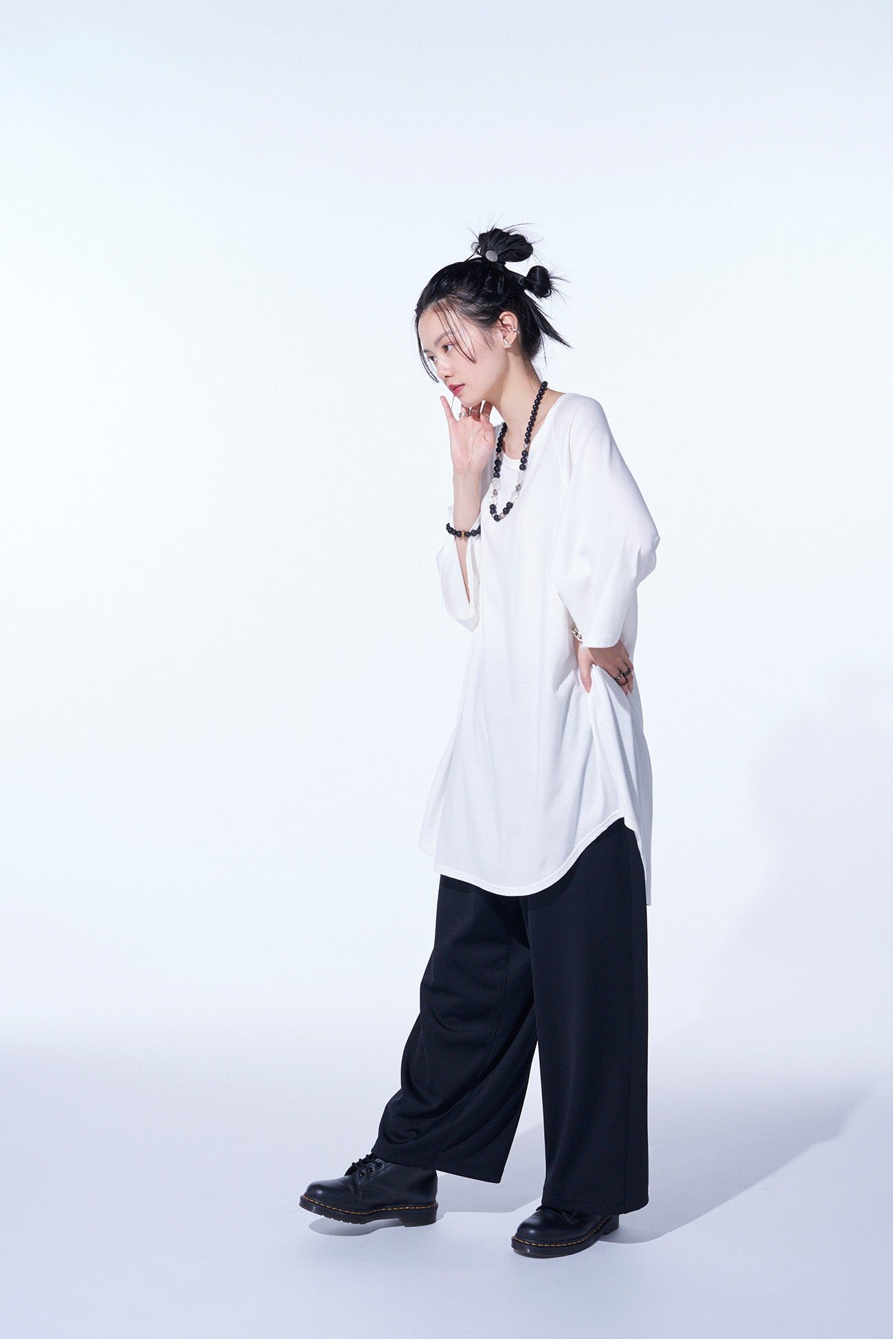 Oversized Cotton Jersey T-Shirt with Raglan Sleeves and Center Back Stitch - Comfortable Casual Wear for Men & Women | Perfect for Everyday Outfits, Lounge Wear and Street Style Fashion