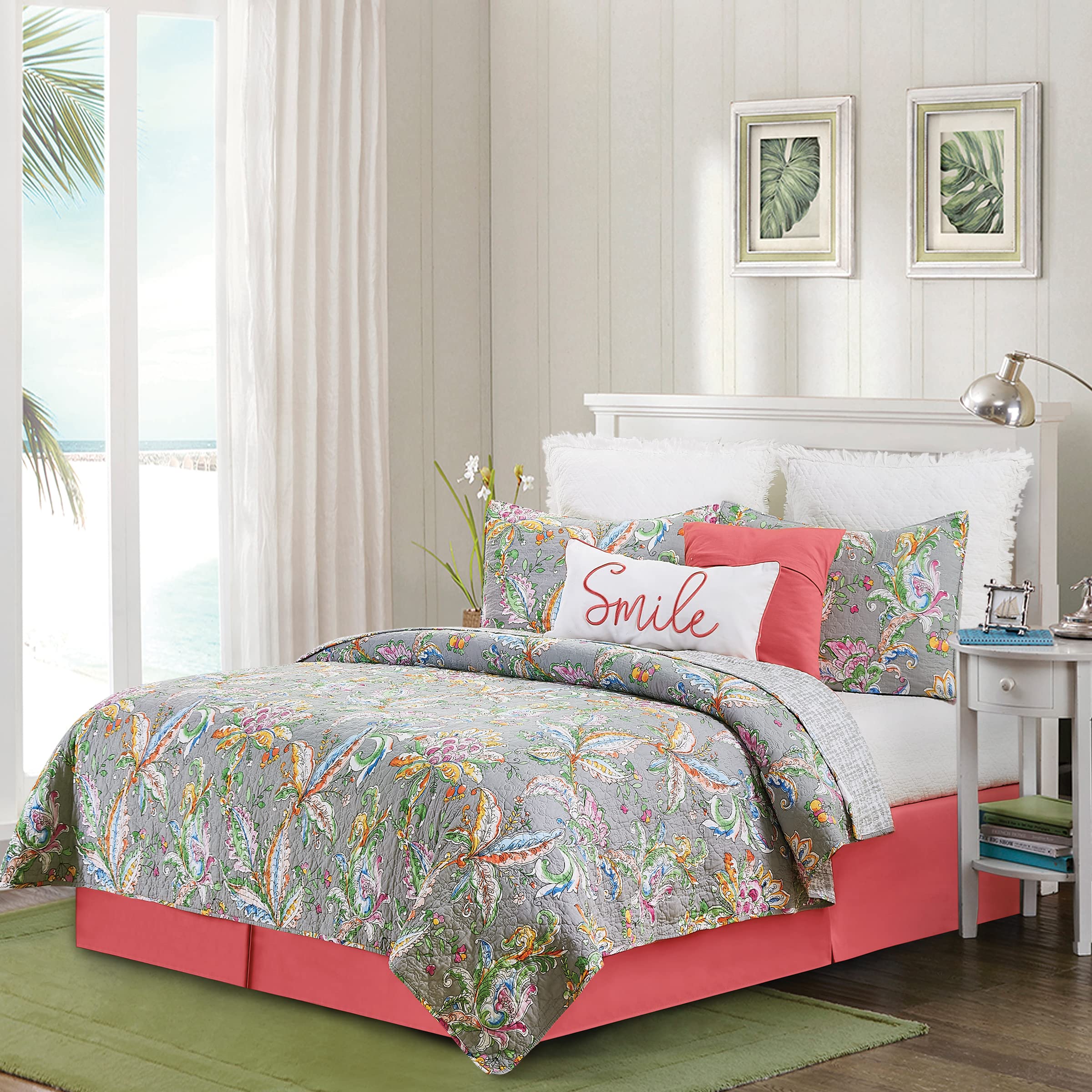 Frey King 3-Piece Reversible Quilt Set with 2 Shams - Paisley & Herringbone Design in Multicolor/Grey/White | Luxury Bedding for Master Bedroom, Guest Room & Hotel Decor