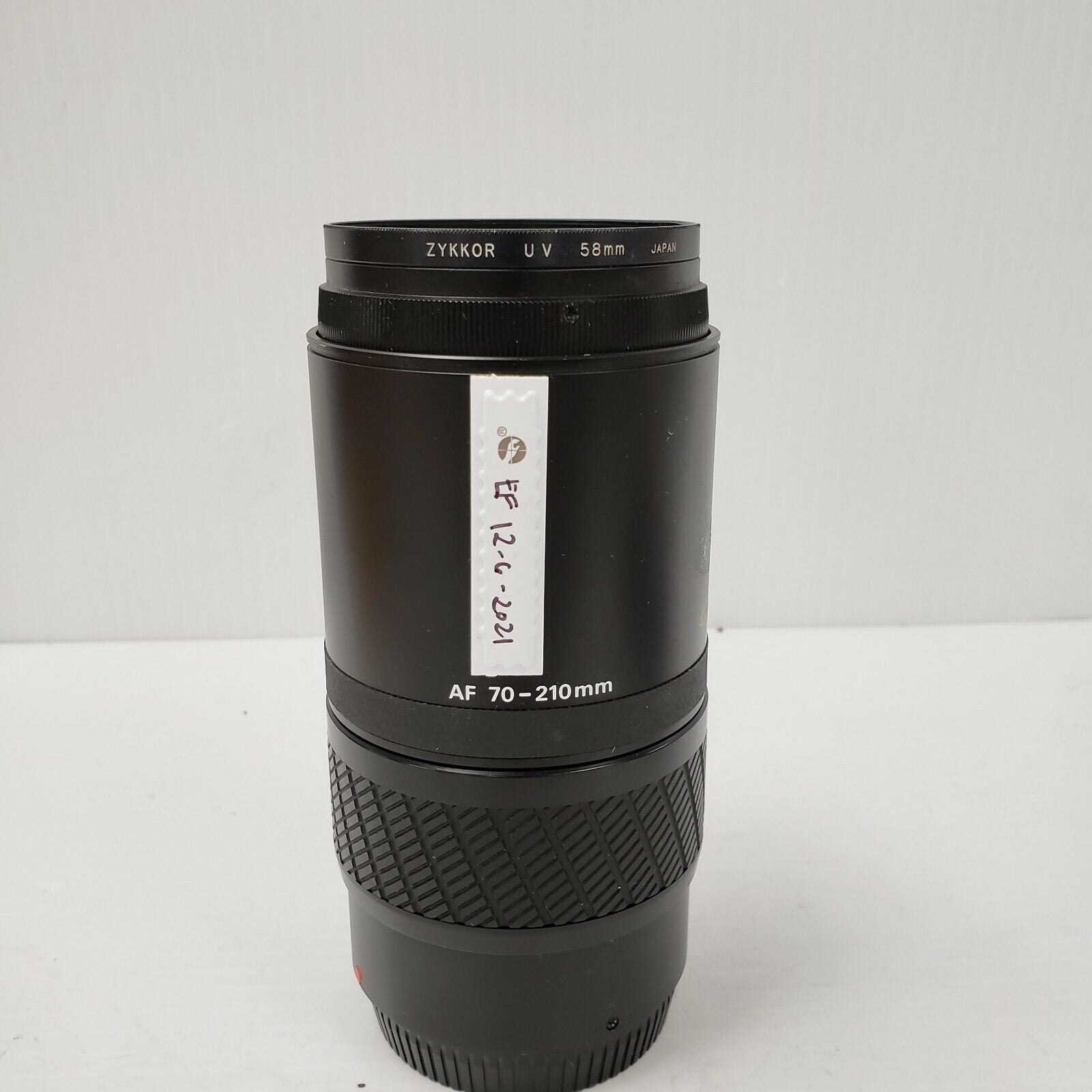 Kyocera AF 70-210mm Zoom Lens for DSLR Cameras - Professional Telephoto Photography for Portraits, Sports & Wildlife