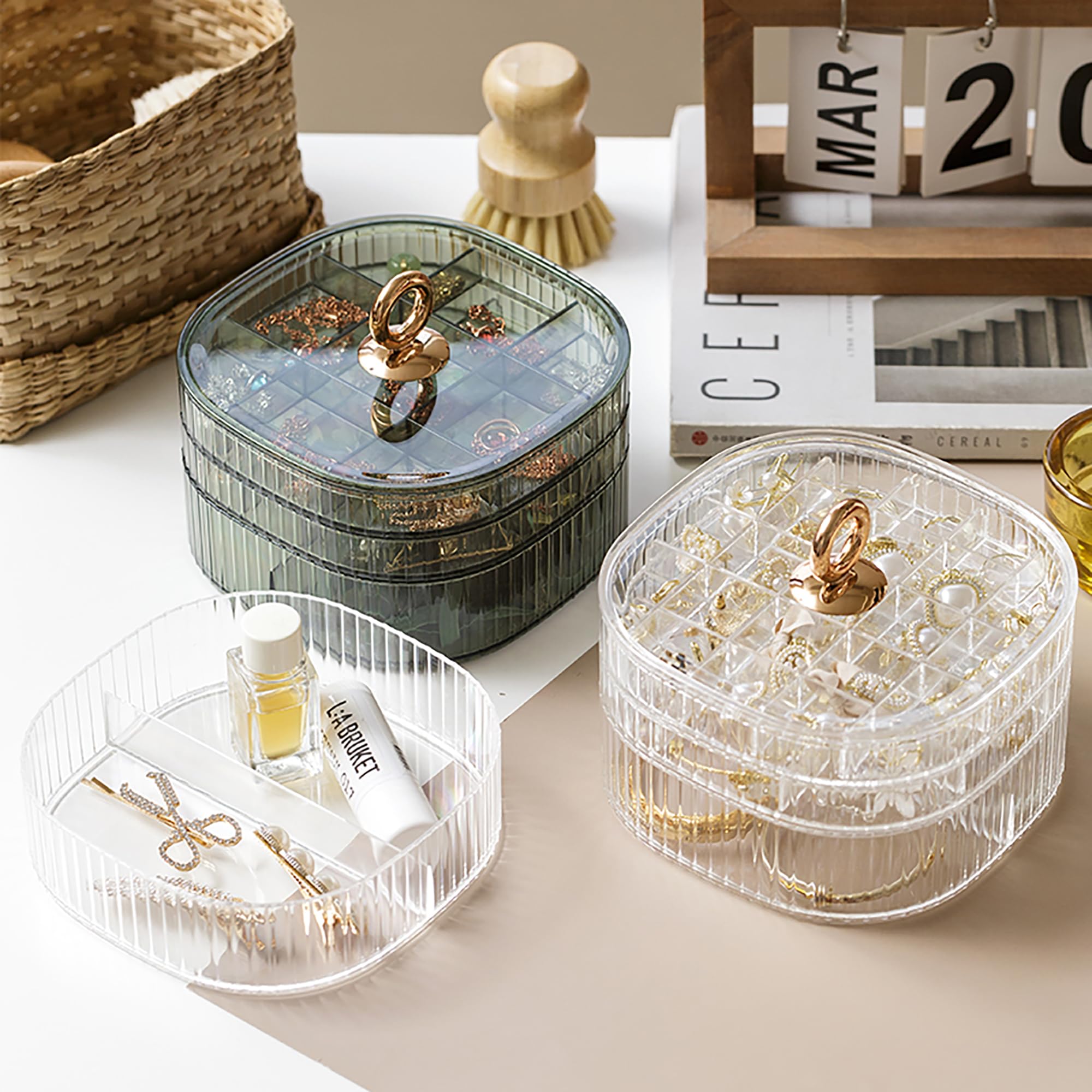 3-Layer Clear Acrylic Jewelry Organizer Box with Handle - Women's Jewelry Storage & Makeup Organizer for Necklaces, Rings, Earrings - Perfect for Travel, Bedroom Vanity & Gift Giving (Green)