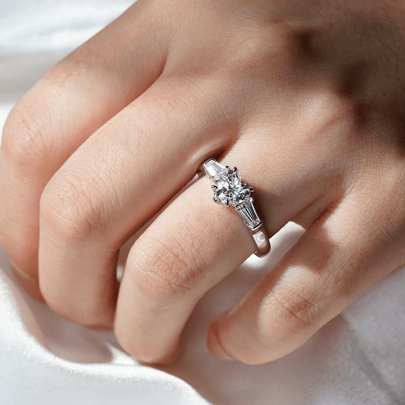 Exquisite Heart Shaped Moissanite Engagement Ring with Tapered Baguette Side Stones - Perfect for Proposals, Anniversaries & Romantic Occasions