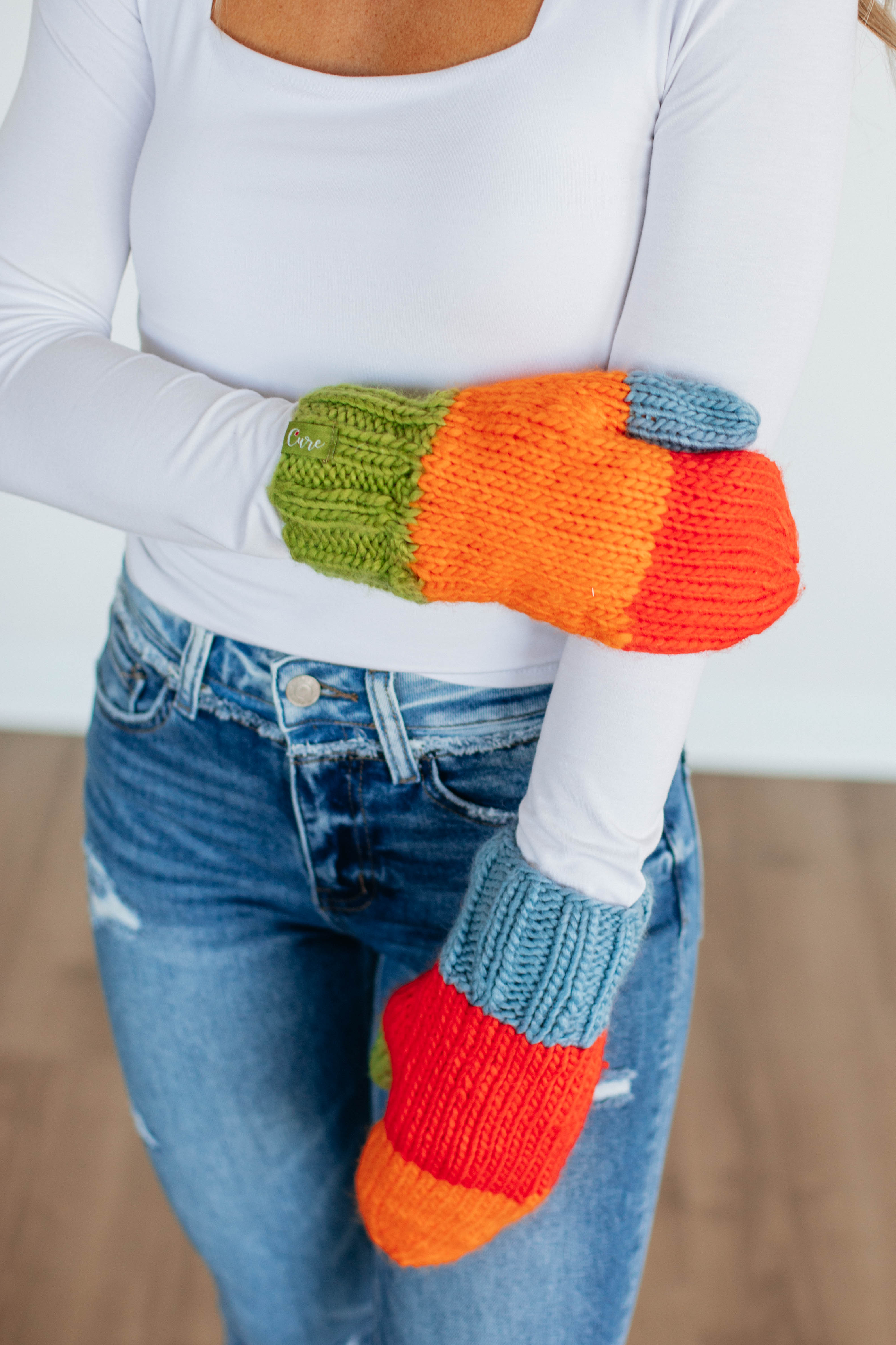 Chilly Greetings Mittens - Warm Winter Gloves for Women & Men, Soft Knit Tangerine Orange - Perfect for Snowboarding, Skiing & Outdoor Activities