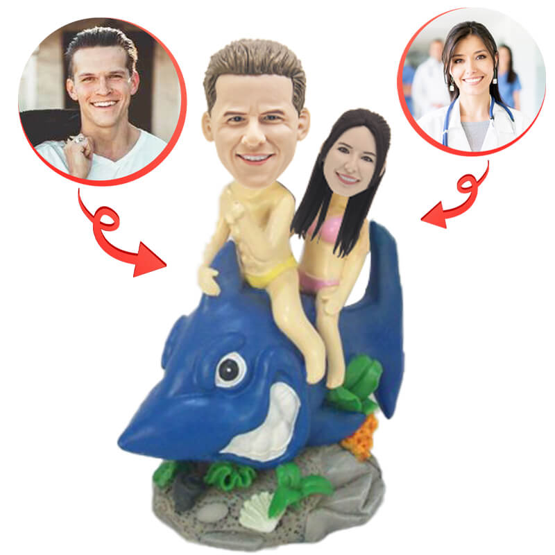 Custom Couple Riding Shark Bobblehead - Personalized Car Dashboard Decoration for Valentine's Gifts & Couples Car Accessories
