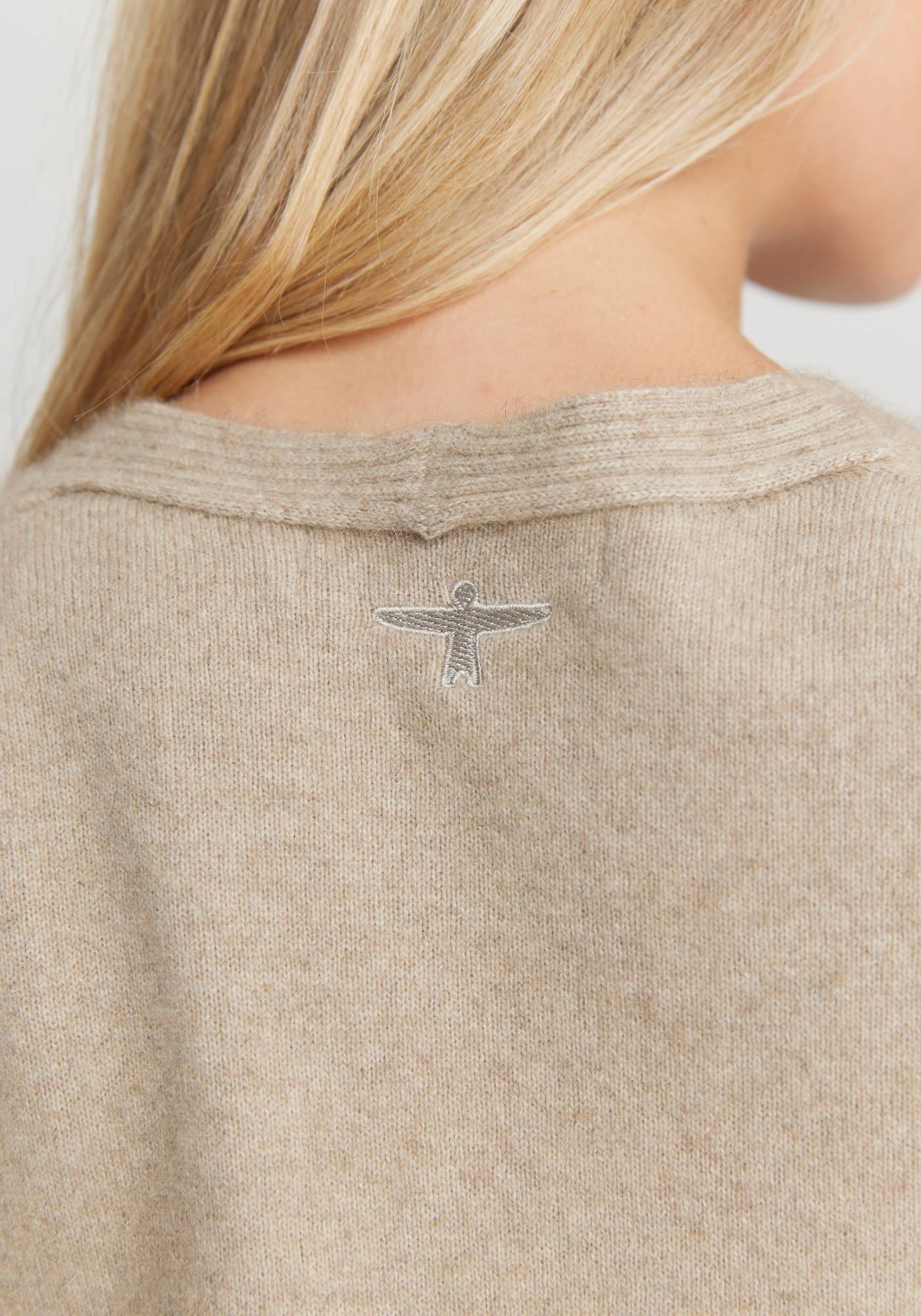 Cozy Relax V-Neck Sweater for Women - Soft & Comfortable Knit Pullover - Perfect for Casual Wear, Office & Fall Outfits