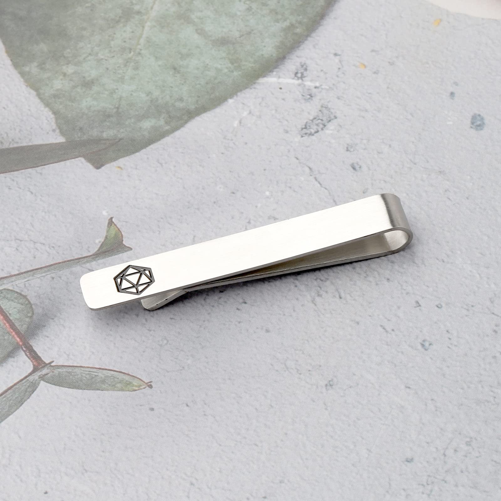 D20 Dice Tie Clip - Unique Dungeons & Dragons Tie Pin for Gamers & D&D Enthusiasts - Perfect Gift for Tabletop RPG Players & Dungeon Masters