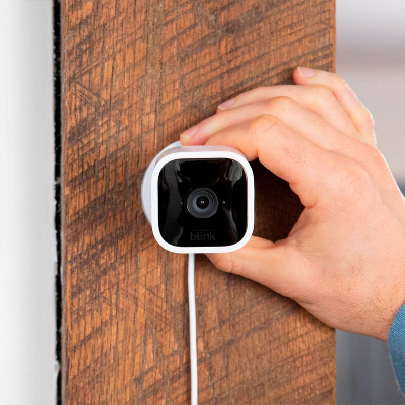 Blink Mini Indoor 1080p WiFi Security Camera - White | Compact Home Monitoring for Baby, Pet & Room Surveillance | Night Vision & Motion Detection