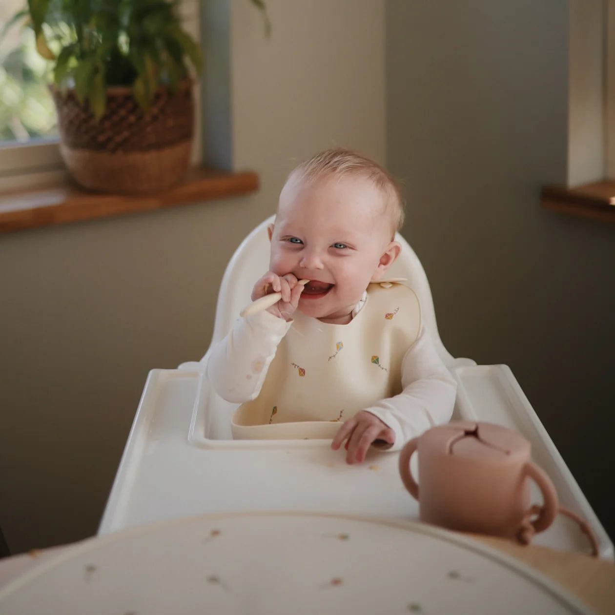 Mushie Silicone Baby Bib with Butterfly Design - Soft, Durable & Easy to Clean for Messy Mealtime - Perfect for Infants & Toddlers at Home or On-the-Go