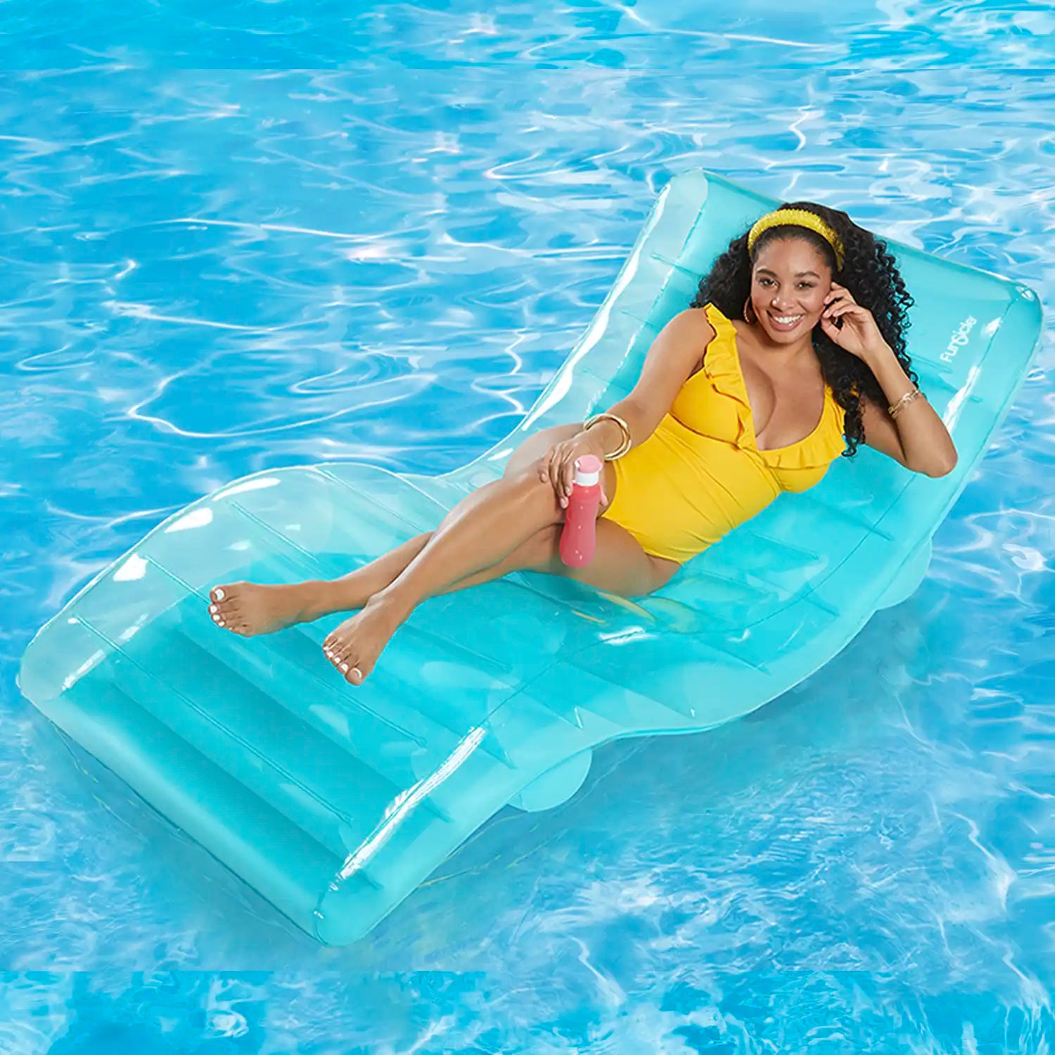 Funsicle FunChaiser Lounge Chair - Portable Outdoor Recliner for Beach, Pool, Camping & Patio - Lightweight Folding Chaise Lounge with Cup Holder - Perfect for Relaxing in Sun or Shade