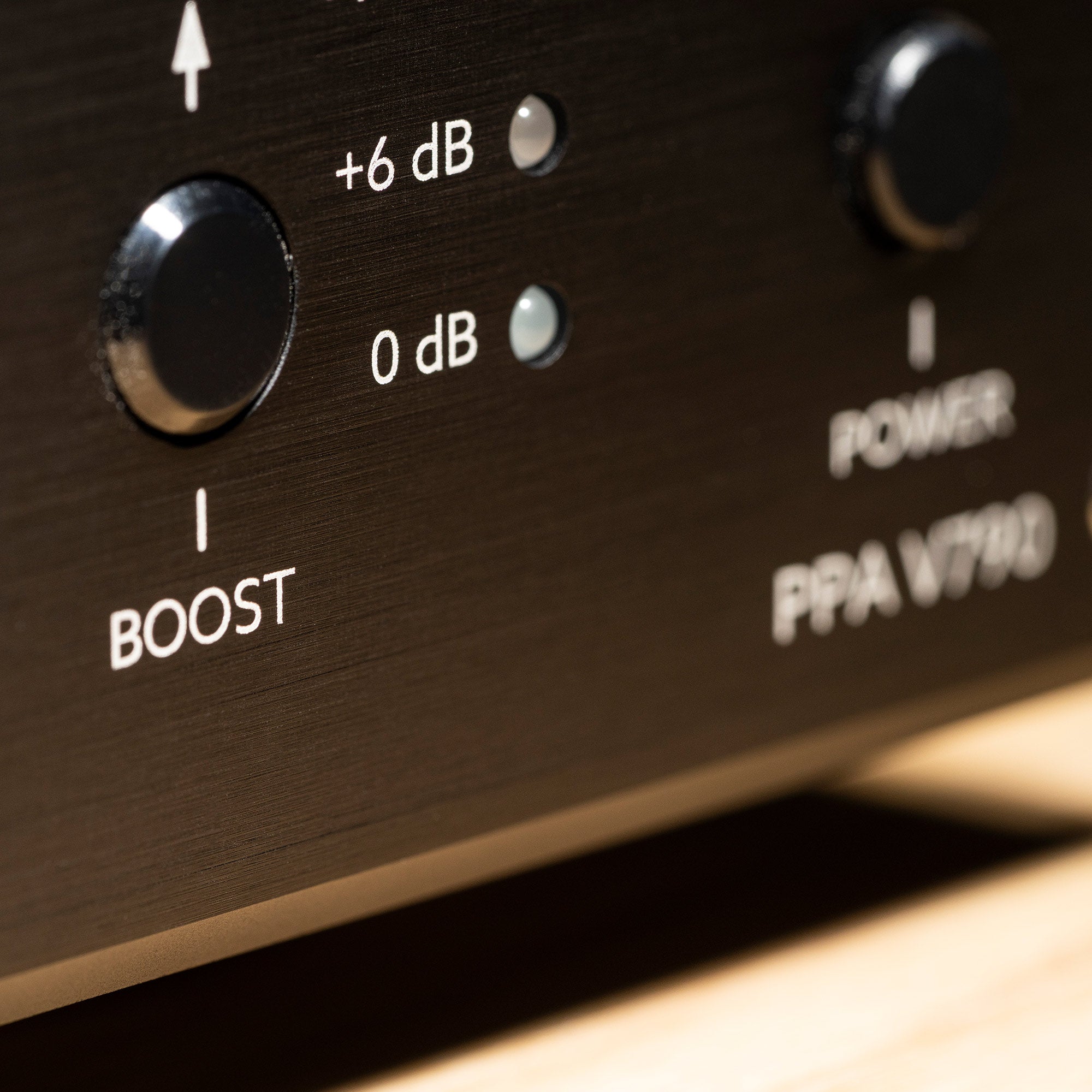 Violectric PPA V790 High-End Phono Preamplifier - Audiophile Vinyl Record Player Preamp with Ultra-Low Noise & Precision EQ - Perfect for Home Audio Systems & Turntable Setups
