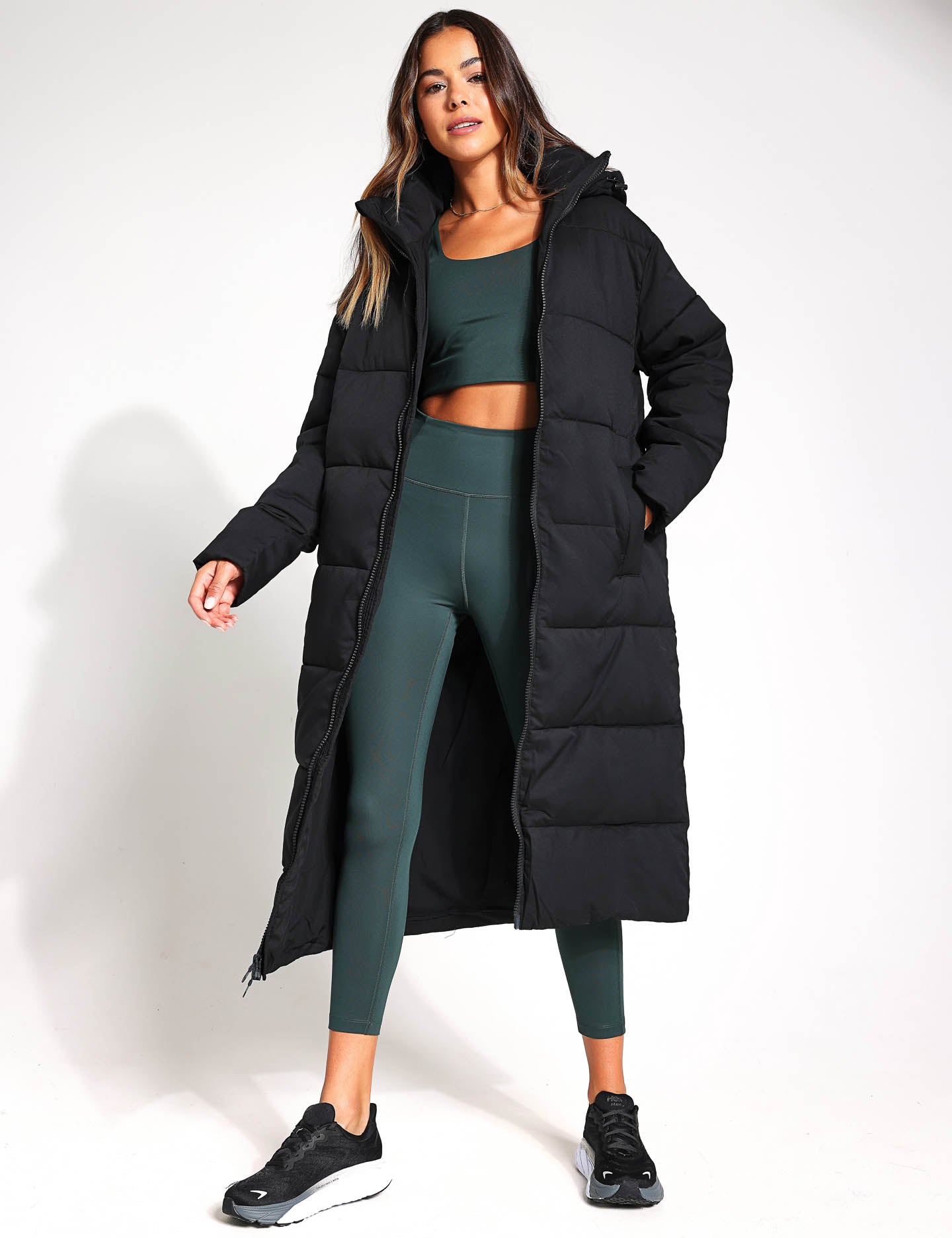 Long Puffer Jacket for Women - Black Winter Coat, Waterproof & Warm Down Jacket for Cold Weather - Perfect for Skiing, Snowboarding & Outdoor Activities