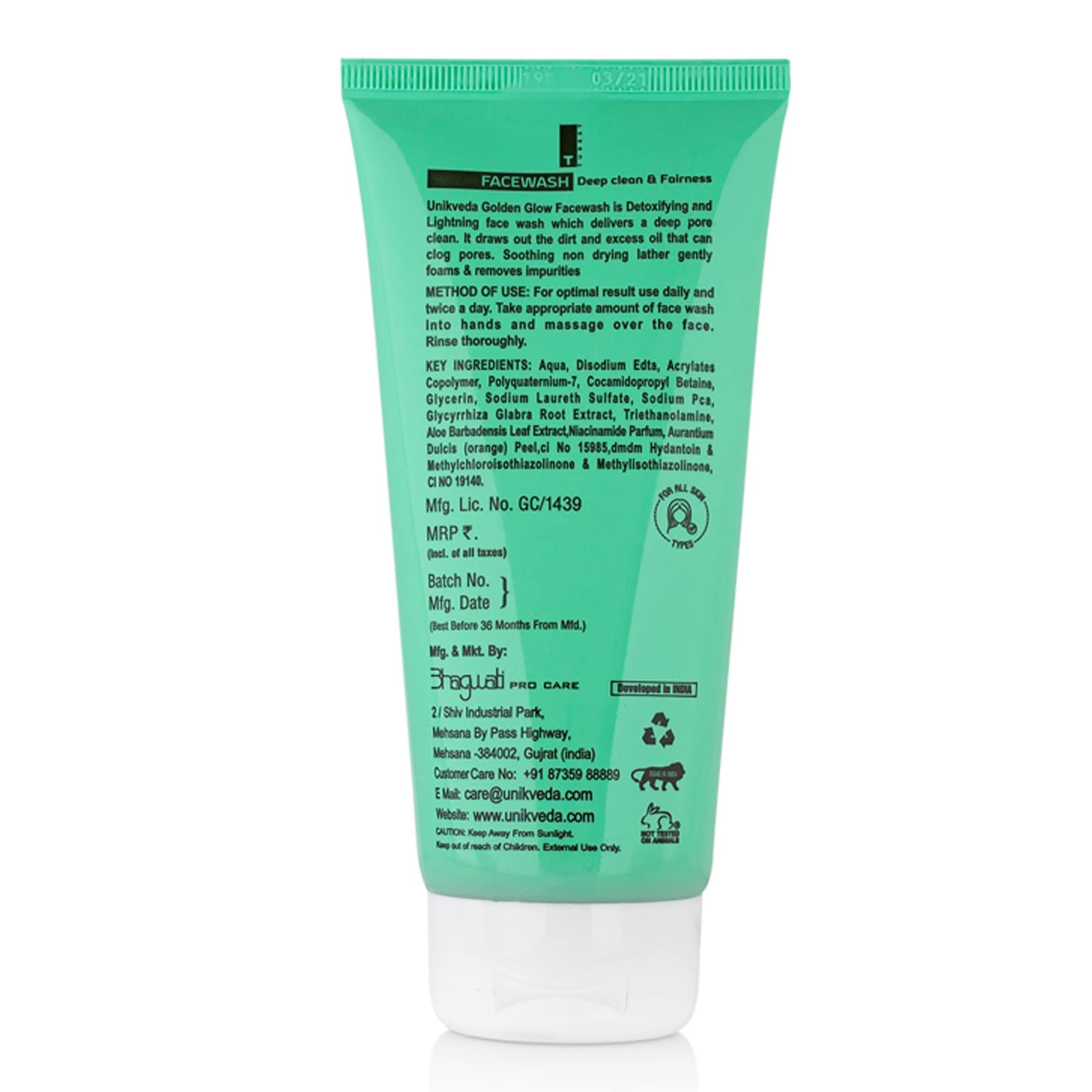 Unikveda Detoxifying Golden Glow Face Wash for Women & Men - Skin Brightening, Oil Control Facial Cleanser with Aloe Vera, Glycerin, Licorice & Orange Extracts | Cruelty-Free, Paraben-Free, 150ml | Perfect for Daily Skincare Routine & Acne-Prone Skin