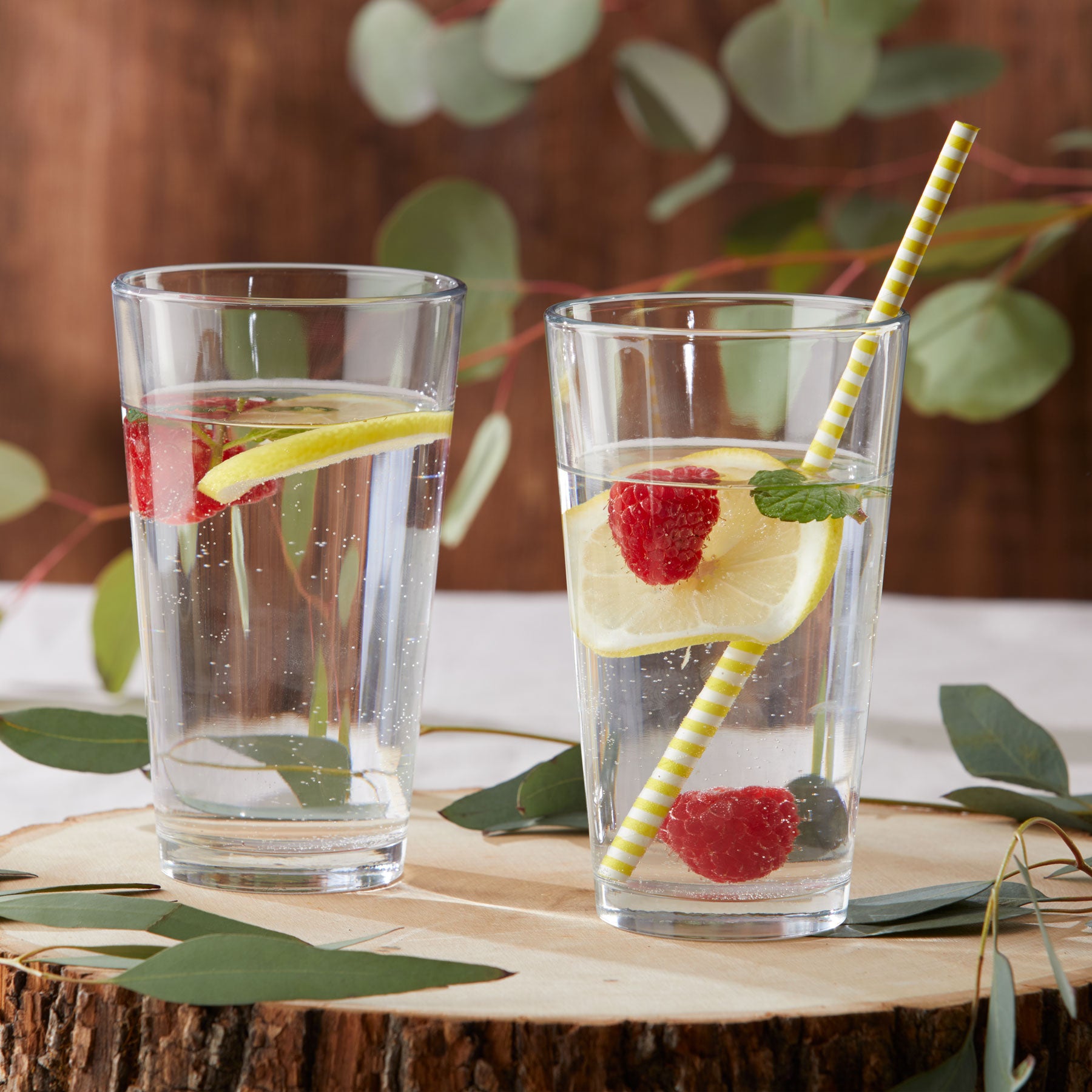 16 oz. Pint Glasses - Set of 24 - Perfect for Homebrewing, Bars, Restaurants & Parties - Durable DIY Beer Glasses for Craft Beer & Cocktails