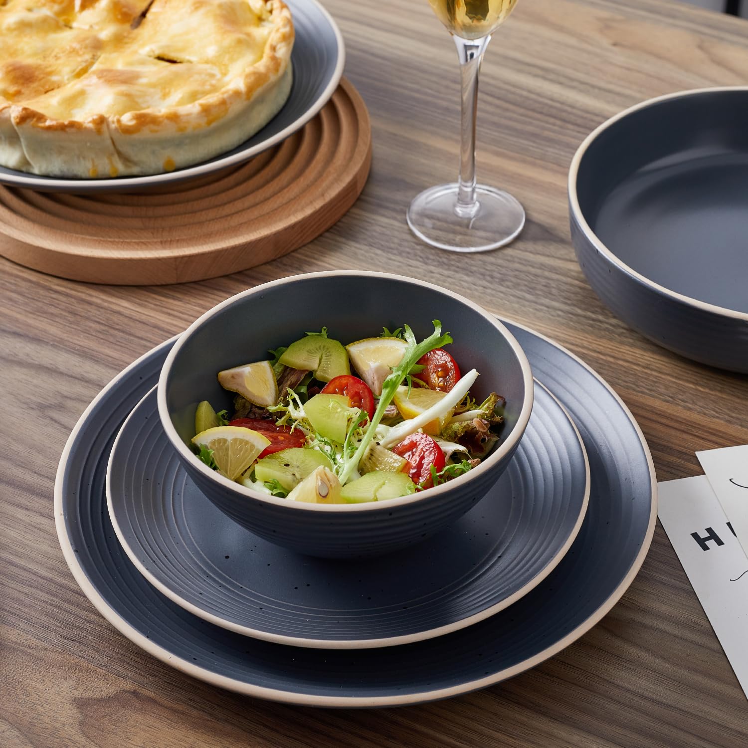Stone Lain Lauren Modern Stoneware 16-Piece Round Dinnerware Set - 4 Plates & Bowls in Charcoal | Elegant Tableware for Family Dinners, Entertaining Guests & Restaurant-Style Dining